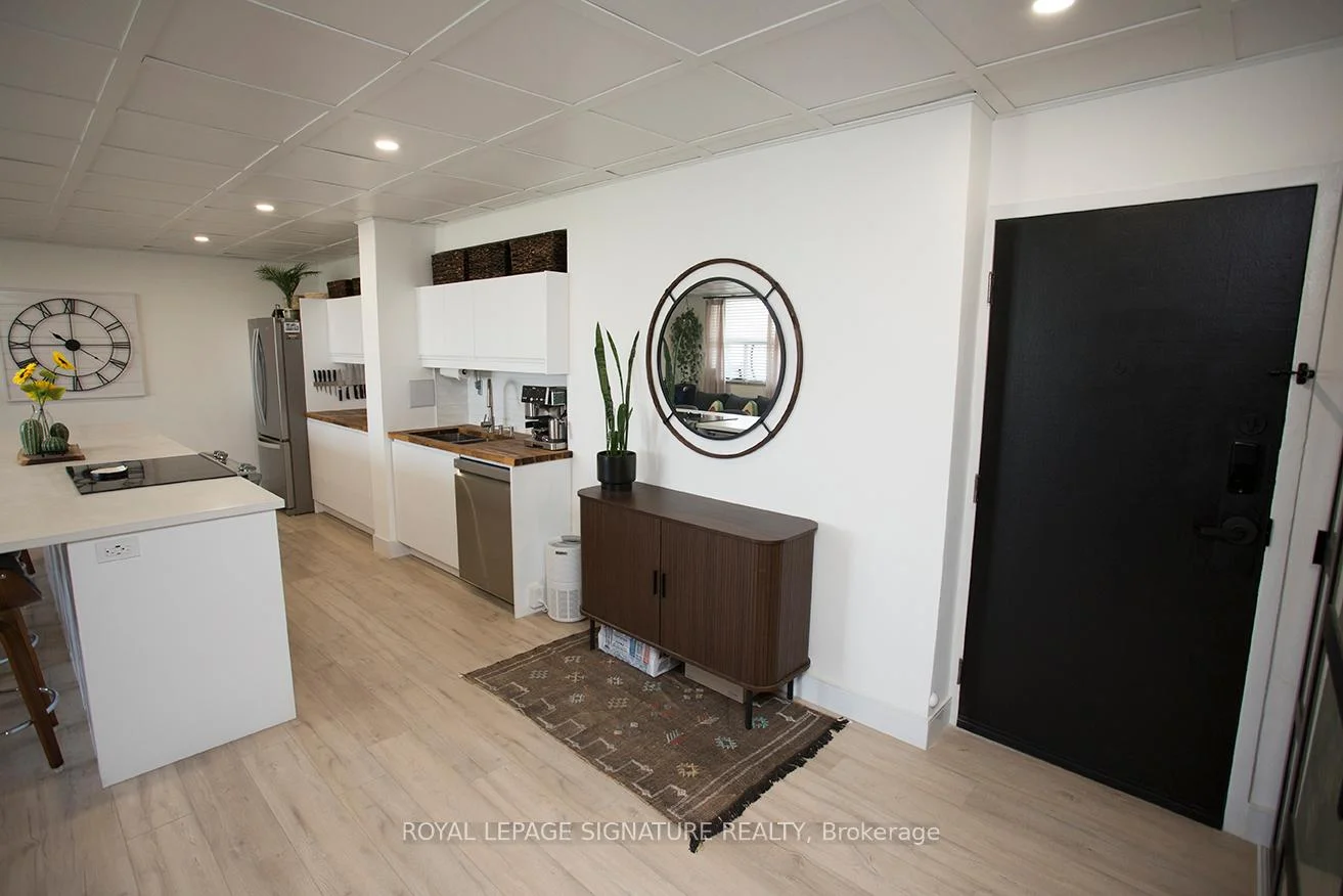 Photo 4 of Unit 1705, 2645 Kipling Avenue, Etobicoke, Mount Olive-Silverstone-Jamestown — HOMEH