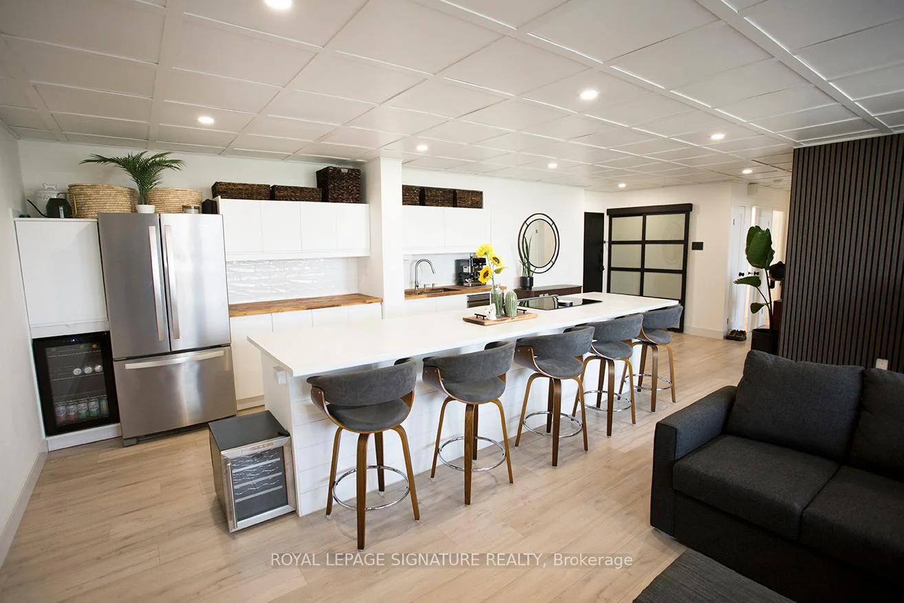Photo 5 of Unit 1705, 2645 Kipling Avenue, Etobicoke, Mount Olive-Silverstone-Jamestown — HOMEH