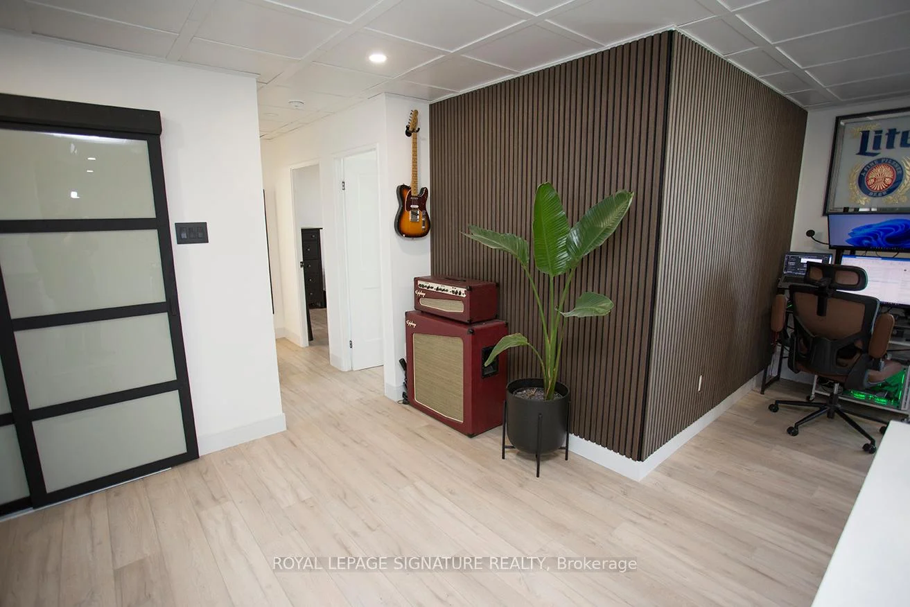 Photo 9 of Unit 1705, 2645 Kipling Avenue, Etobicoke, Mount Olive-Silverstone-Jamestown — HOMEH