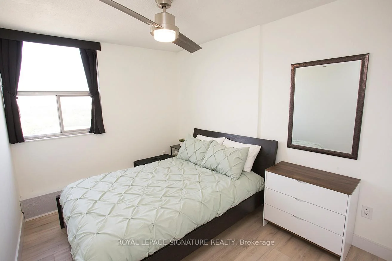Photo 10 of Unit 1705, 2645 Kipling Avenue, Etobicoke, Mount Olive-Silverstone-Jamestown — HOMEH