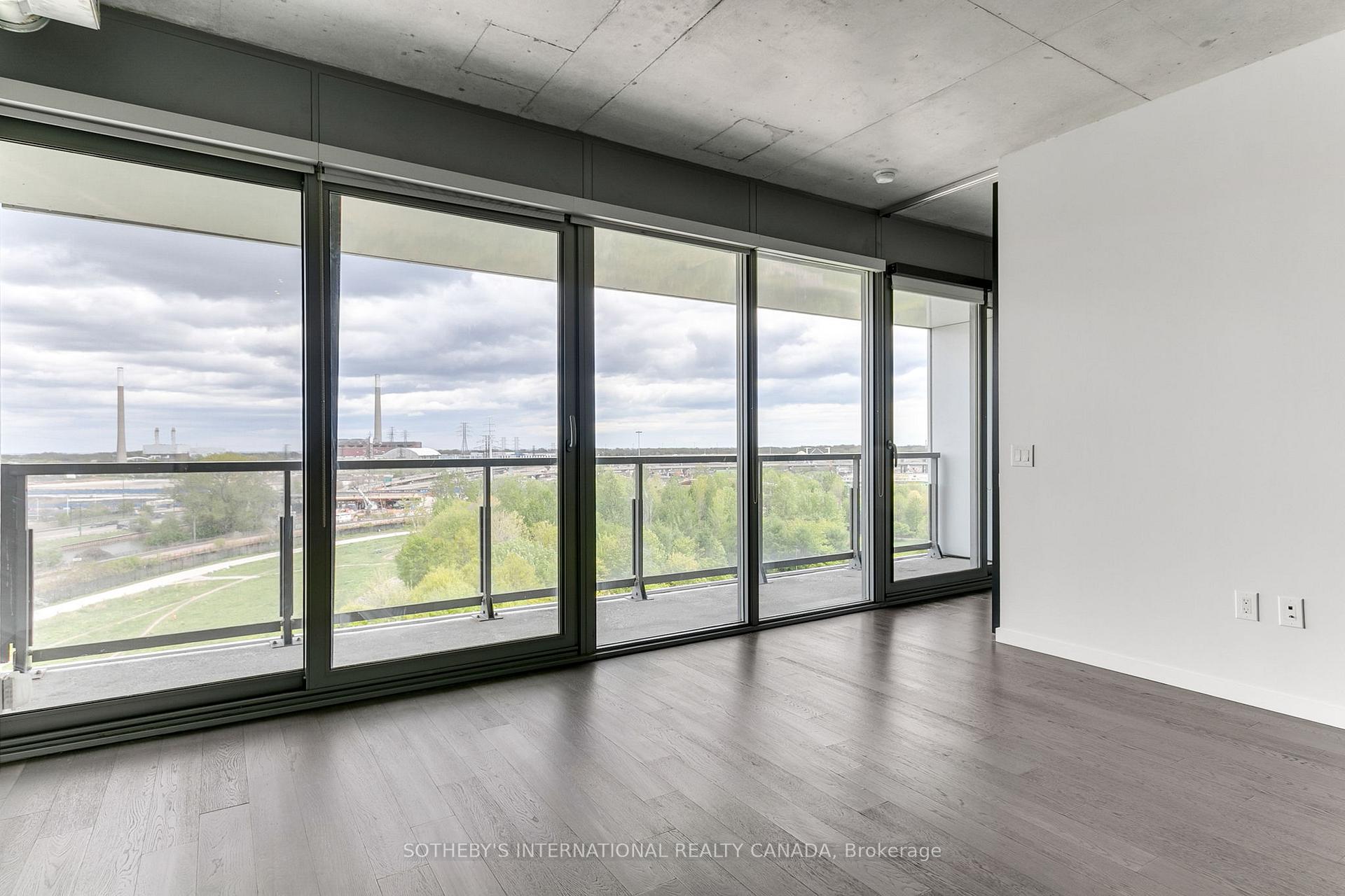 Photo 10 of Unit 820, 170 Bayview Avenue, Toronto, Moss Park — HOMEH