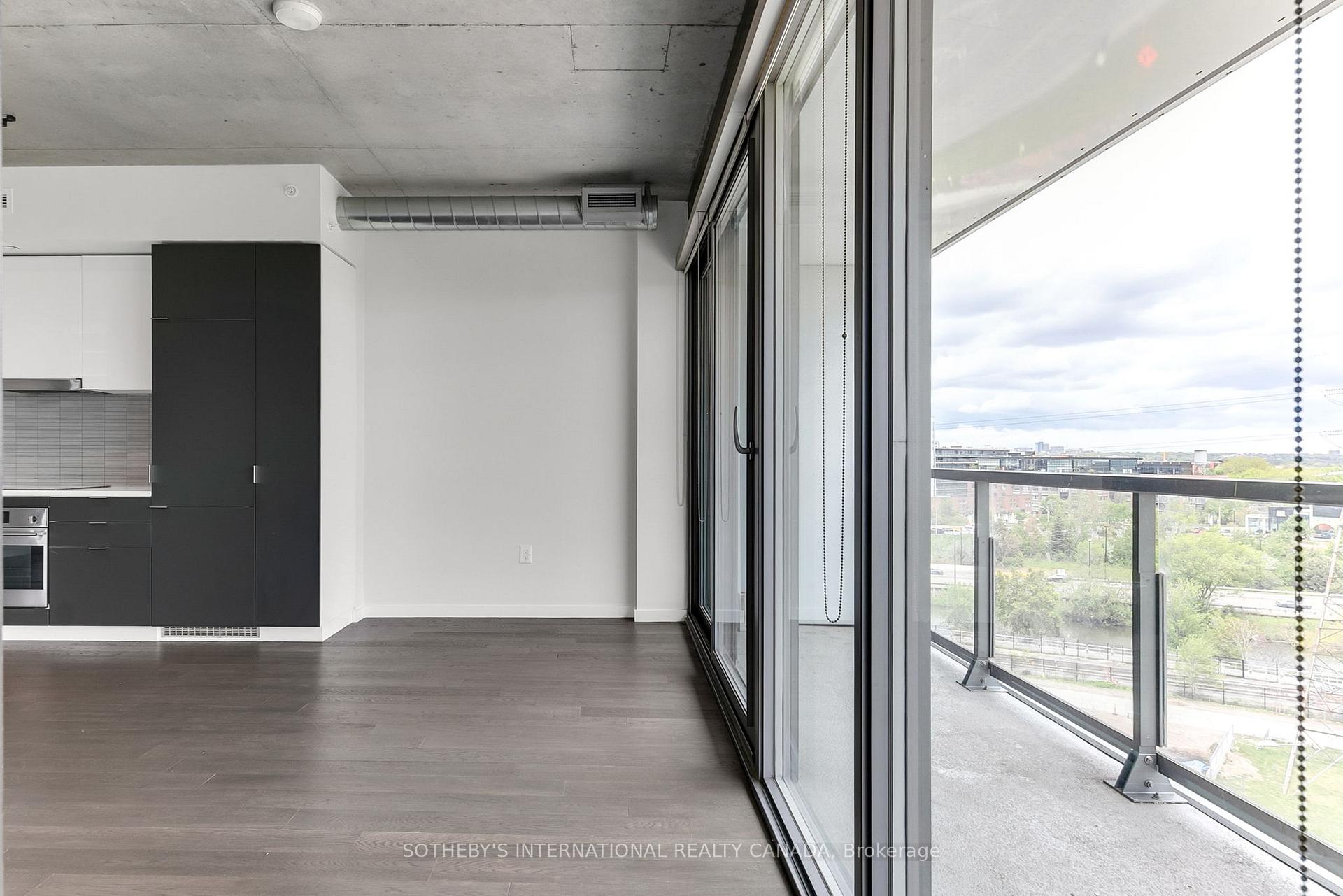 Photo 11 of Unit 820, 170 Bayview Avenue, Toronto, Moss Park — HOMEH