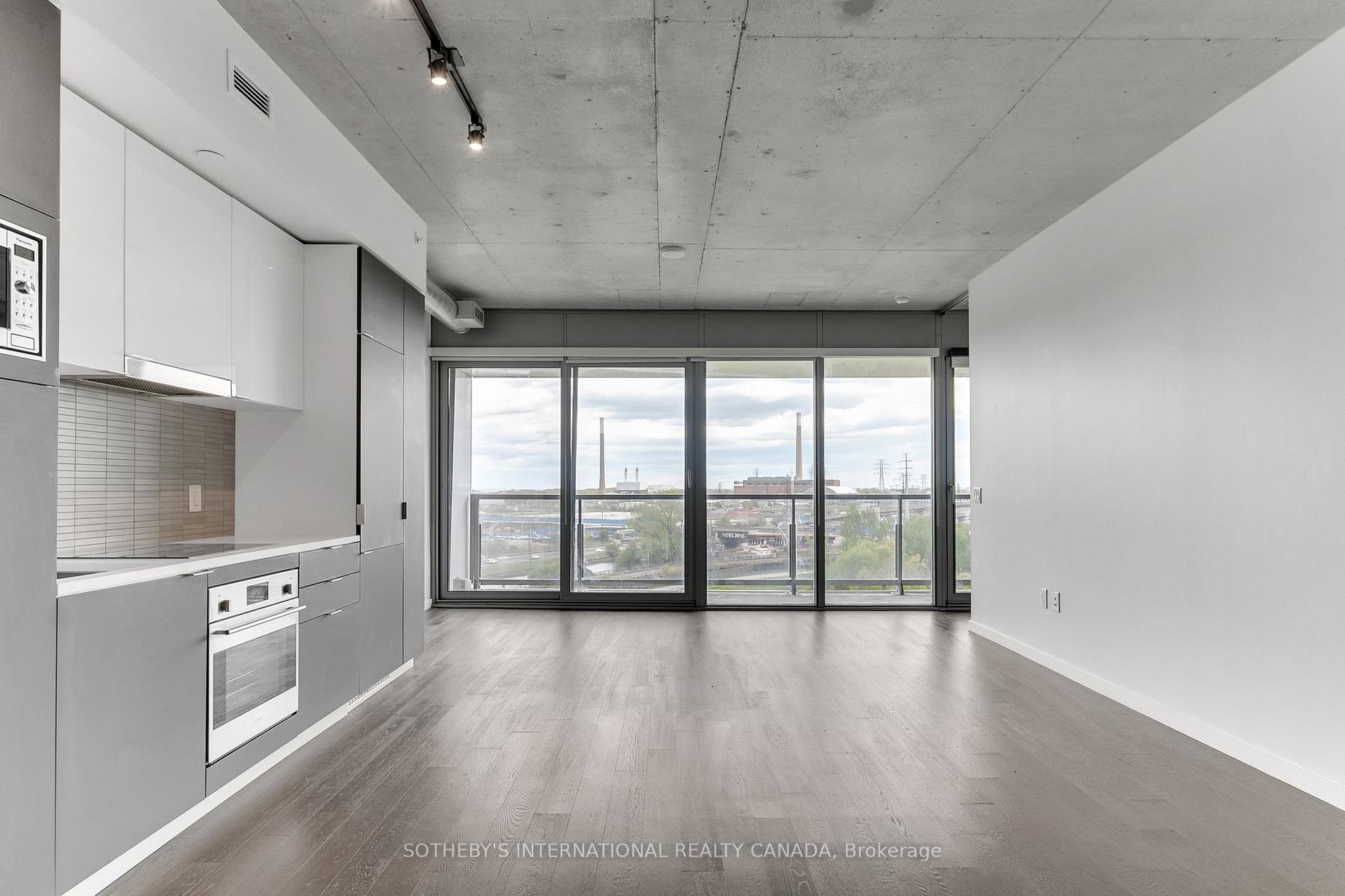 Photo 12 of Unit 820, 170 Bayview Avenue, Toronto, Moss Park — HOMEH