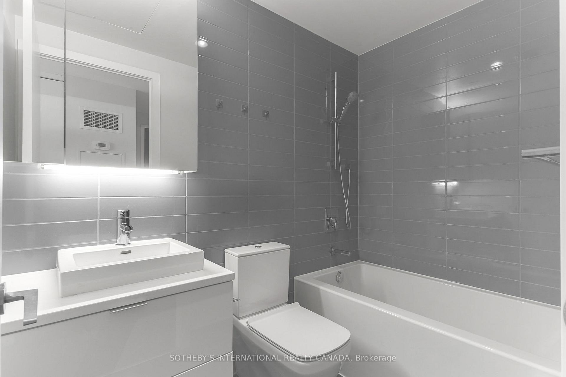 Photo 24 of Unit 820, 170 Bayview Avenue, Toronto, Moss Park — HOMEH