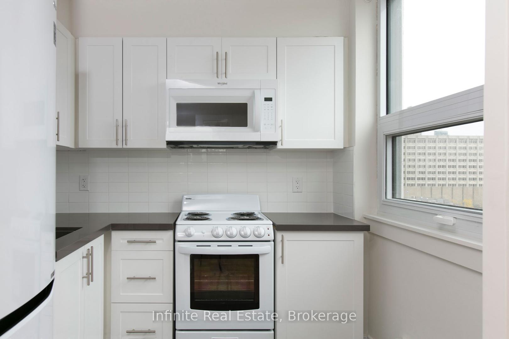 Photo 4 of Unit 502, 485 Huron Street, Toronto, The Annex — HOMEH