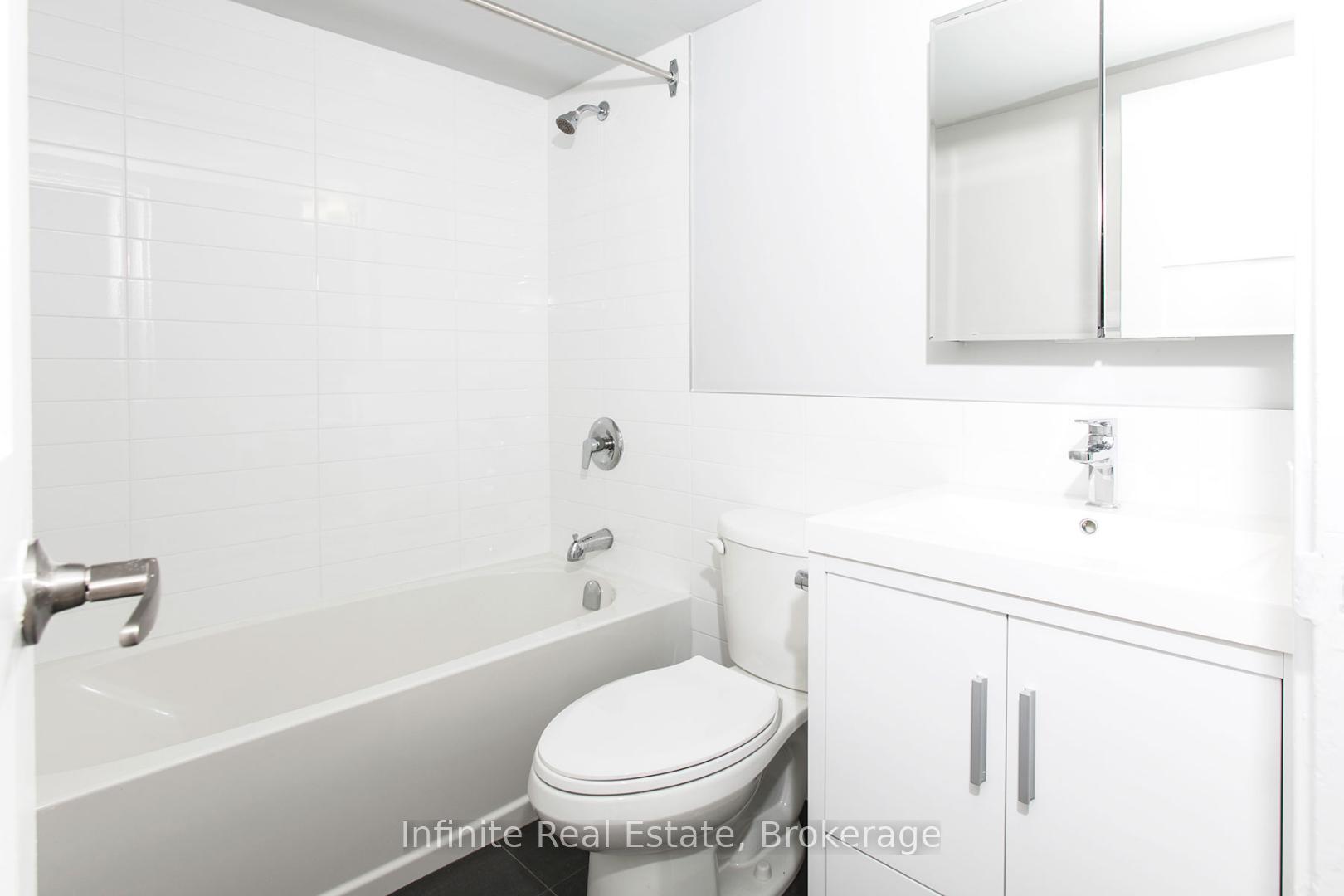 Photo 8 of Unit 502, 485 Huron Street, Toronto, The Annex — HOMEH