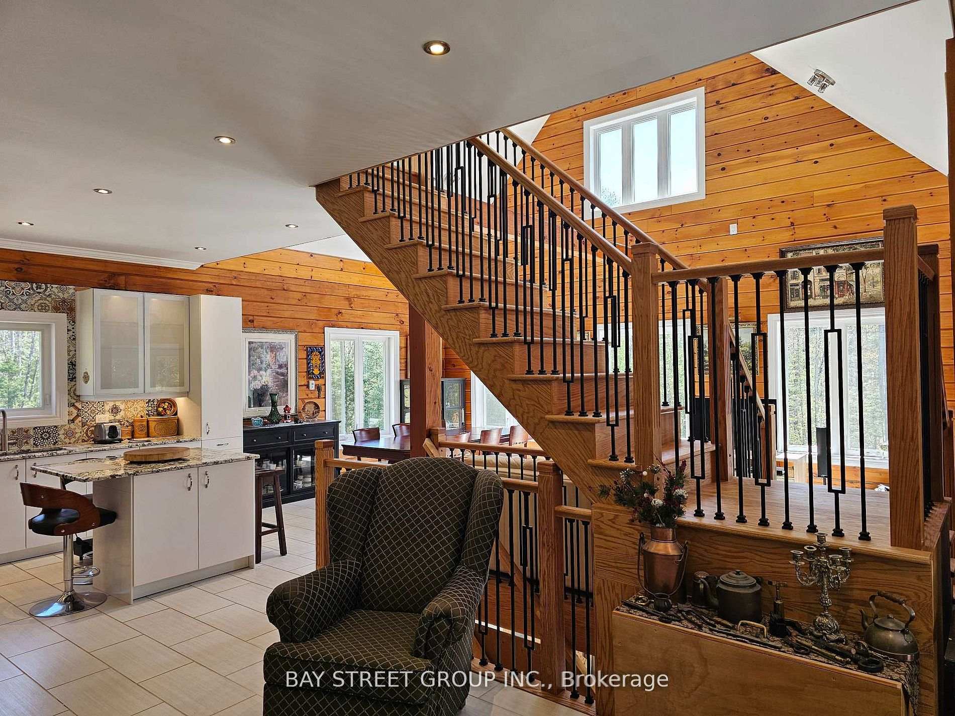 Photo 13 of 1032 Spring Lake Road, Bracebridge, Draper — HOMEH