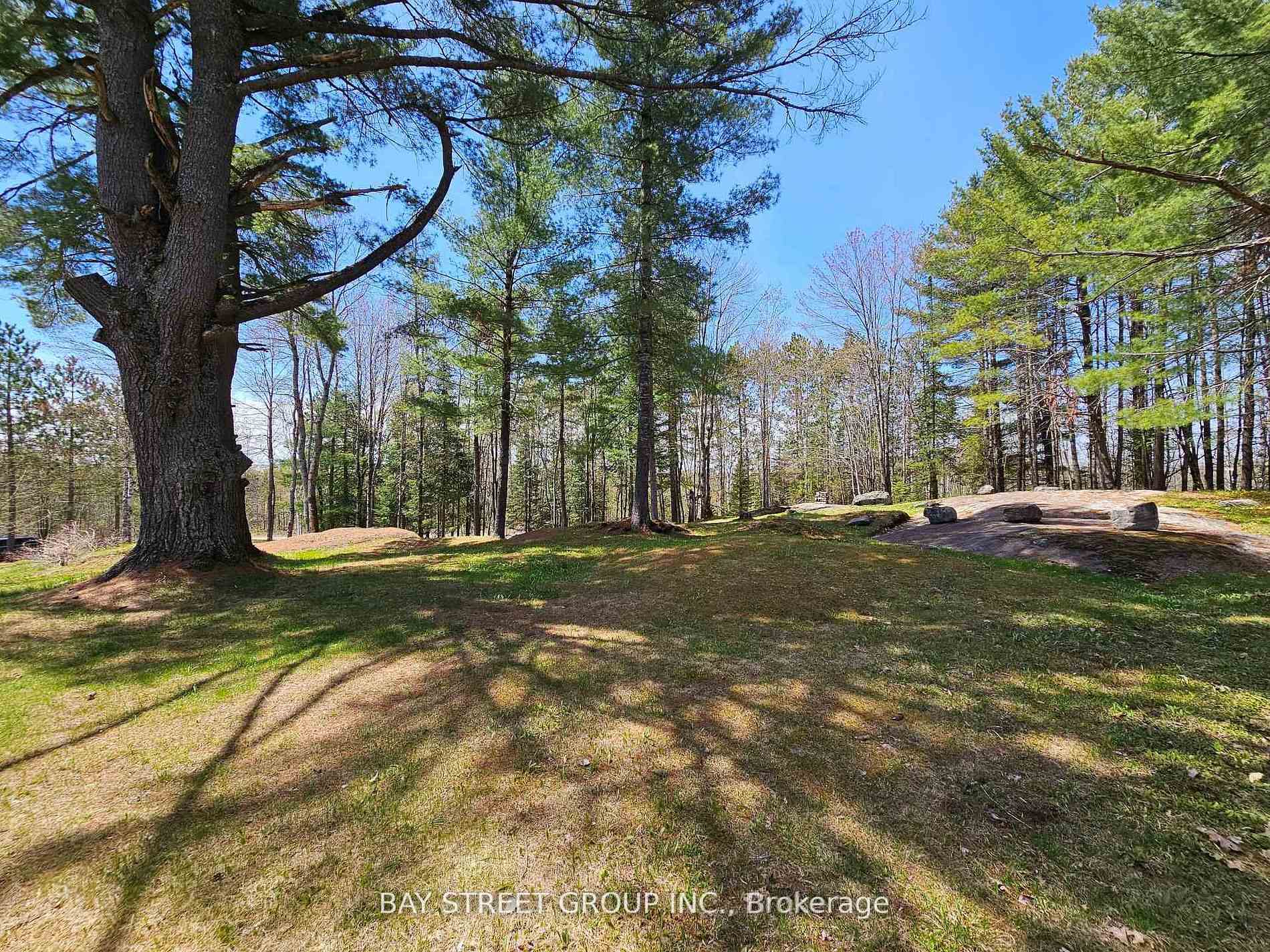 Photo 35 of 1032 Spring Lake Road, Bracebridge, Draper — HOMEH