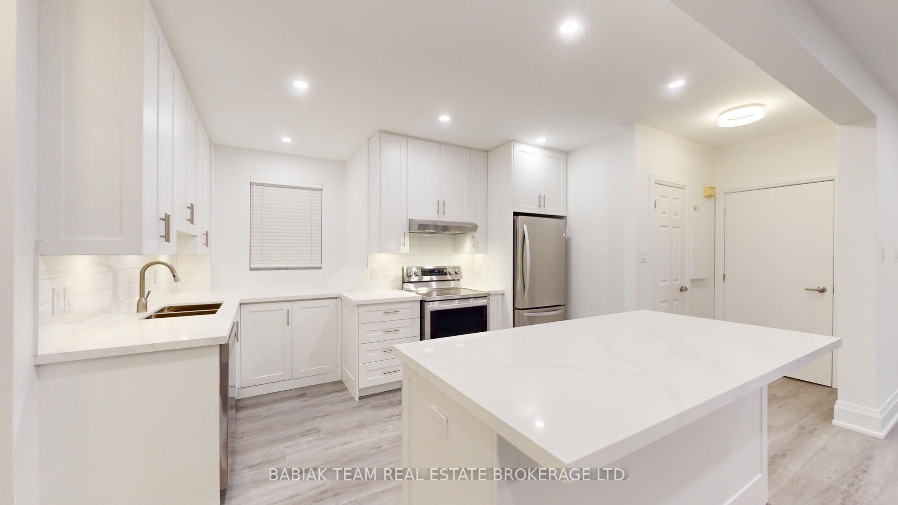 Photo 4 of Unit Main, 19 Grassmere Road, Toronto, Runnymede-Bloor West Village — HOMEH