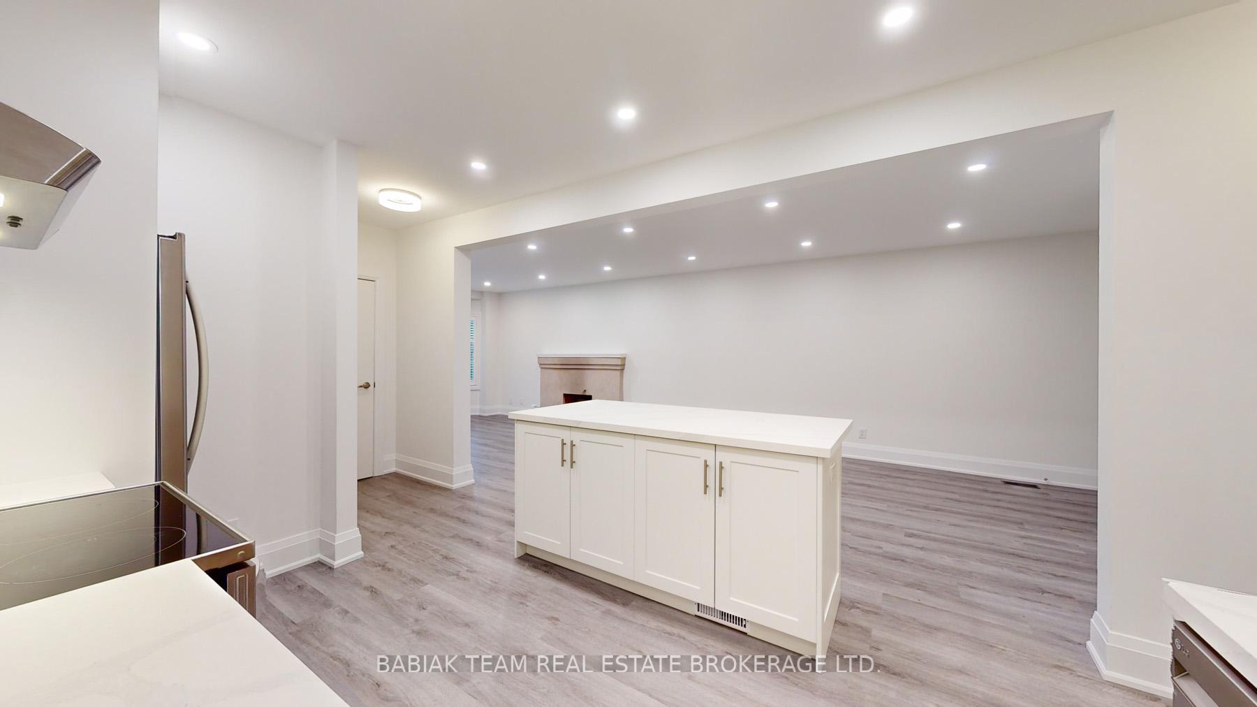 Photo 6 of Unit Main, 19 Grassmere Road, Toronto, Runnymede-Bloor West Village — HOMEH