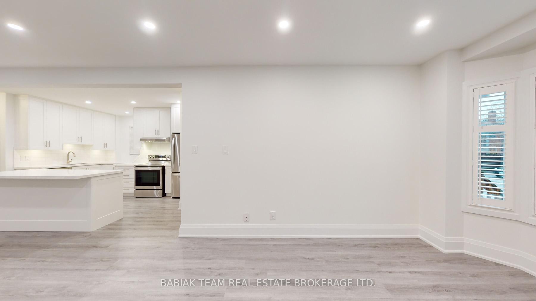 Photo 7 of Unit Main, 19 Grassmere Road, Toronto, Runnymede-Bloor West Village — HOMEH