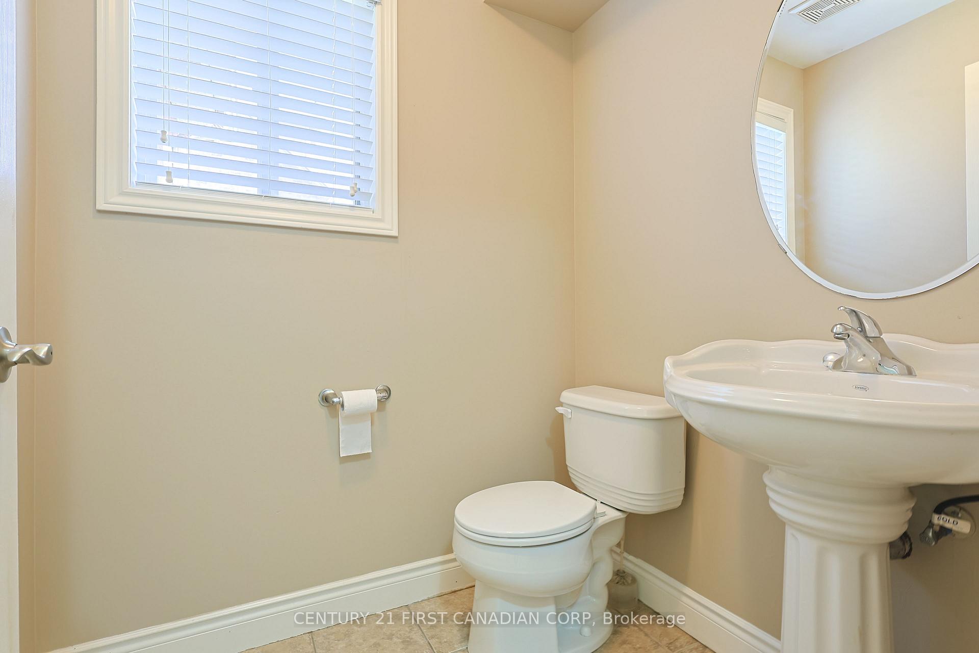 Photo 11 of Unit 34, 565 Bluebell Road, London, North B — HOMEH