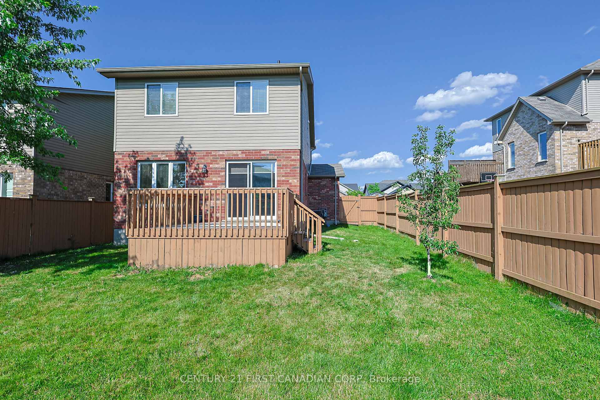 Photo 32 of Unit 34, 565 Bluebell Road, London, North B — HOMEH