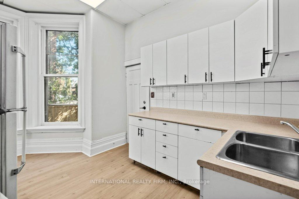 Photo 9 of Unit 2, 67 Ontario Avenue, Hamilton, Stinson — HOMEH