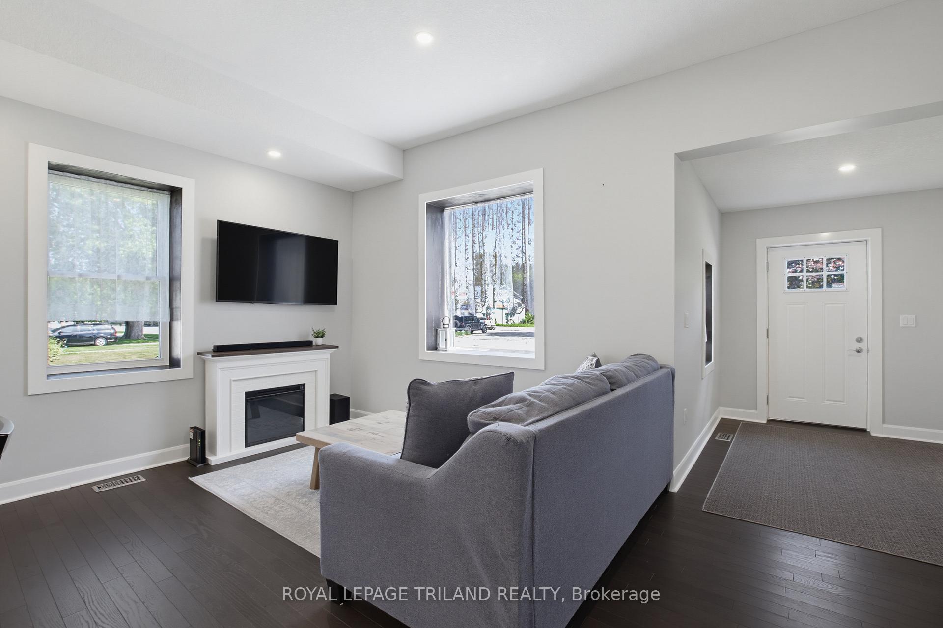 Photo 2 of 260 Graham Street, West Elgin, West Lorne — HOMEH