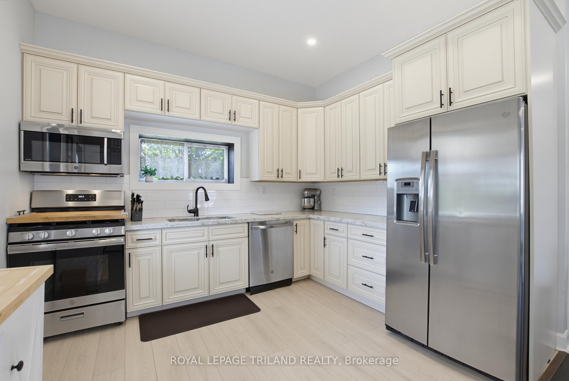 Photo 15 of 260 Graham Street, West Elgin, West Lorne — HOMEH