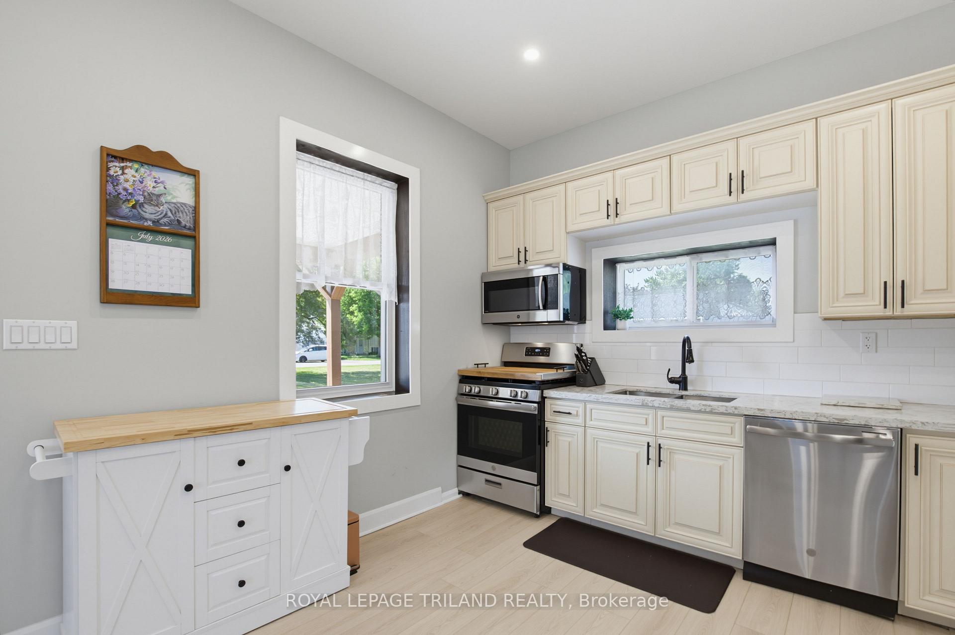 Photo 16 of 260 Graham Street, West Elgin, West Lorne — HOMEH