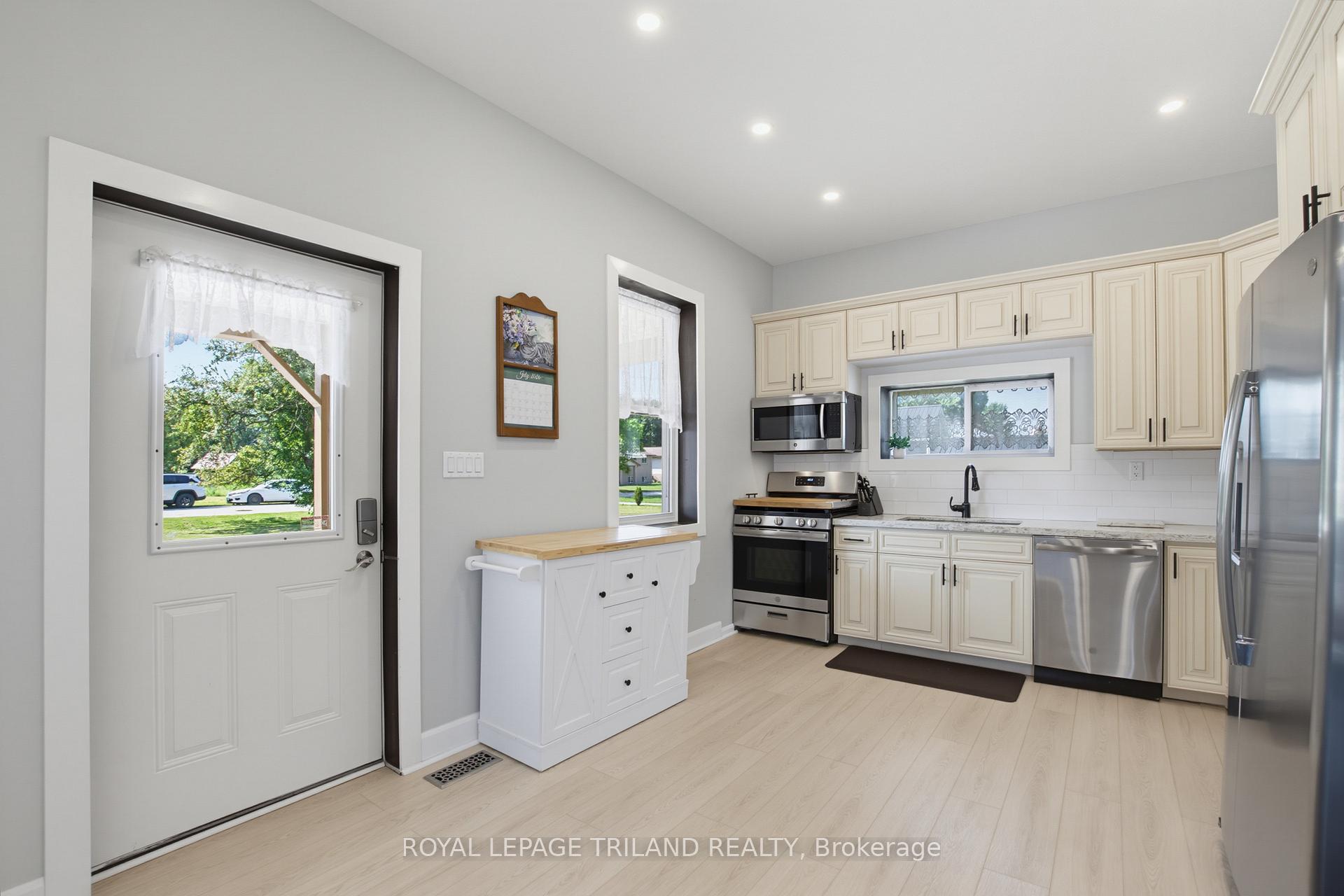 Photo 17 of 260 Graham Street, West Elgin, West Lorne — HOMEH