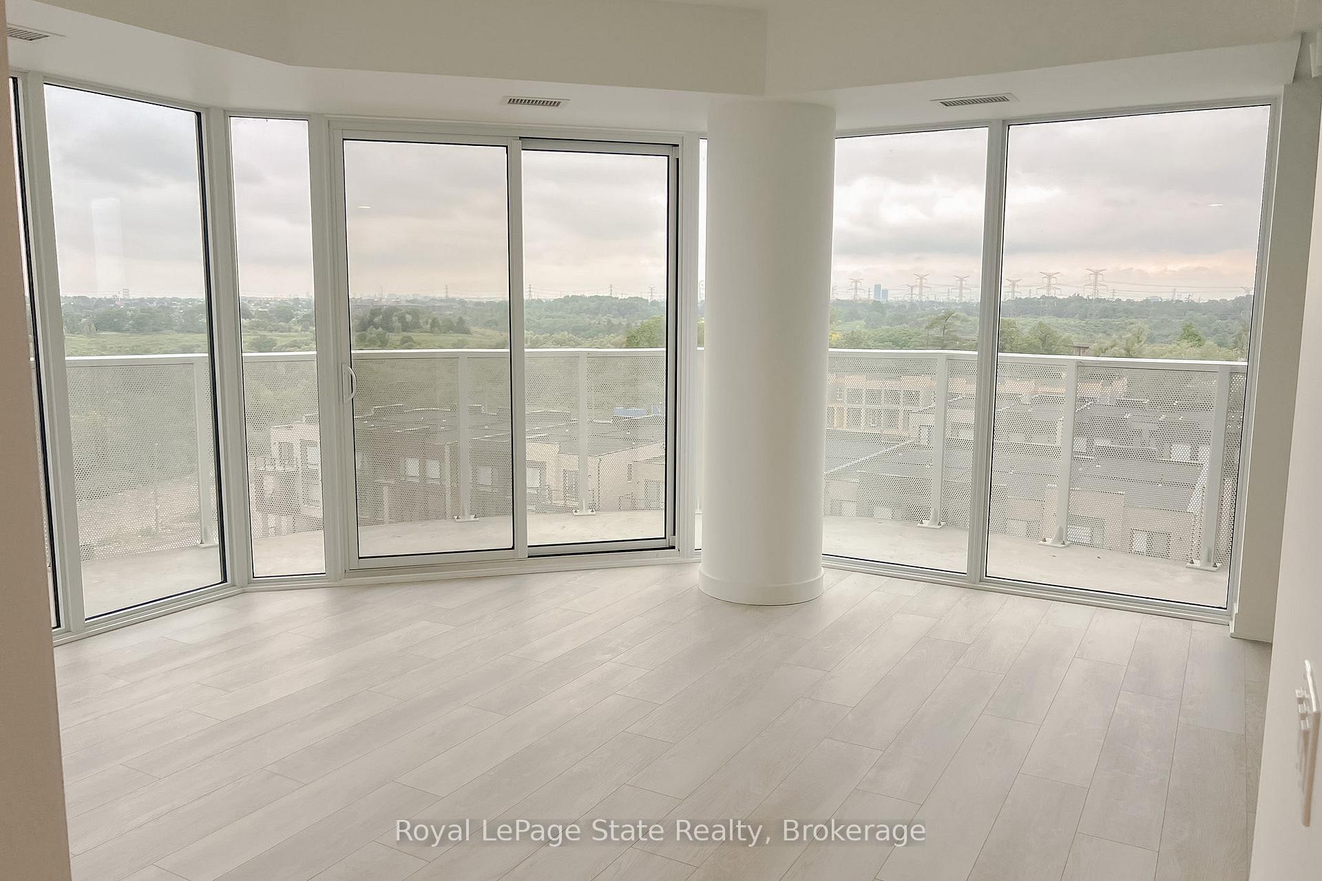 Photo 4 of 10 Flavelle Trail, Vaughan, Steeles West Industrial — HOMEH