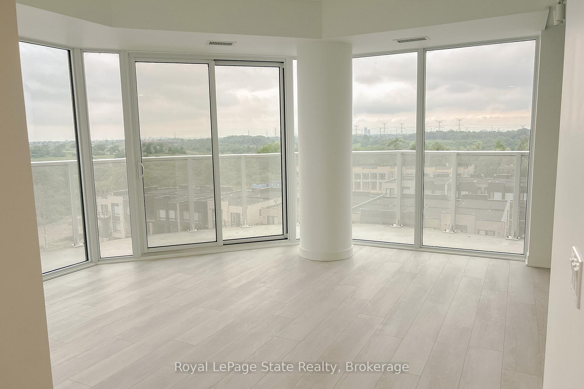 Photo 5 of 10 Flavelle Trail, Vaughan, Steeles West Industrial — HOMEH