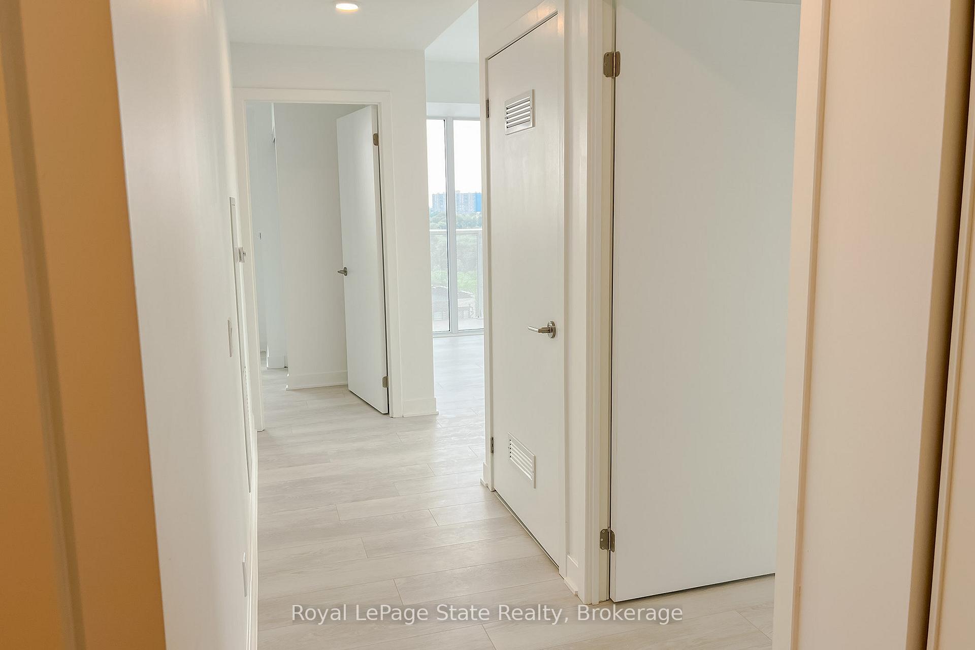 Photo 6 of 10 Flavelle Trail, Vaughan, Steeles West Industrial — HOMEH