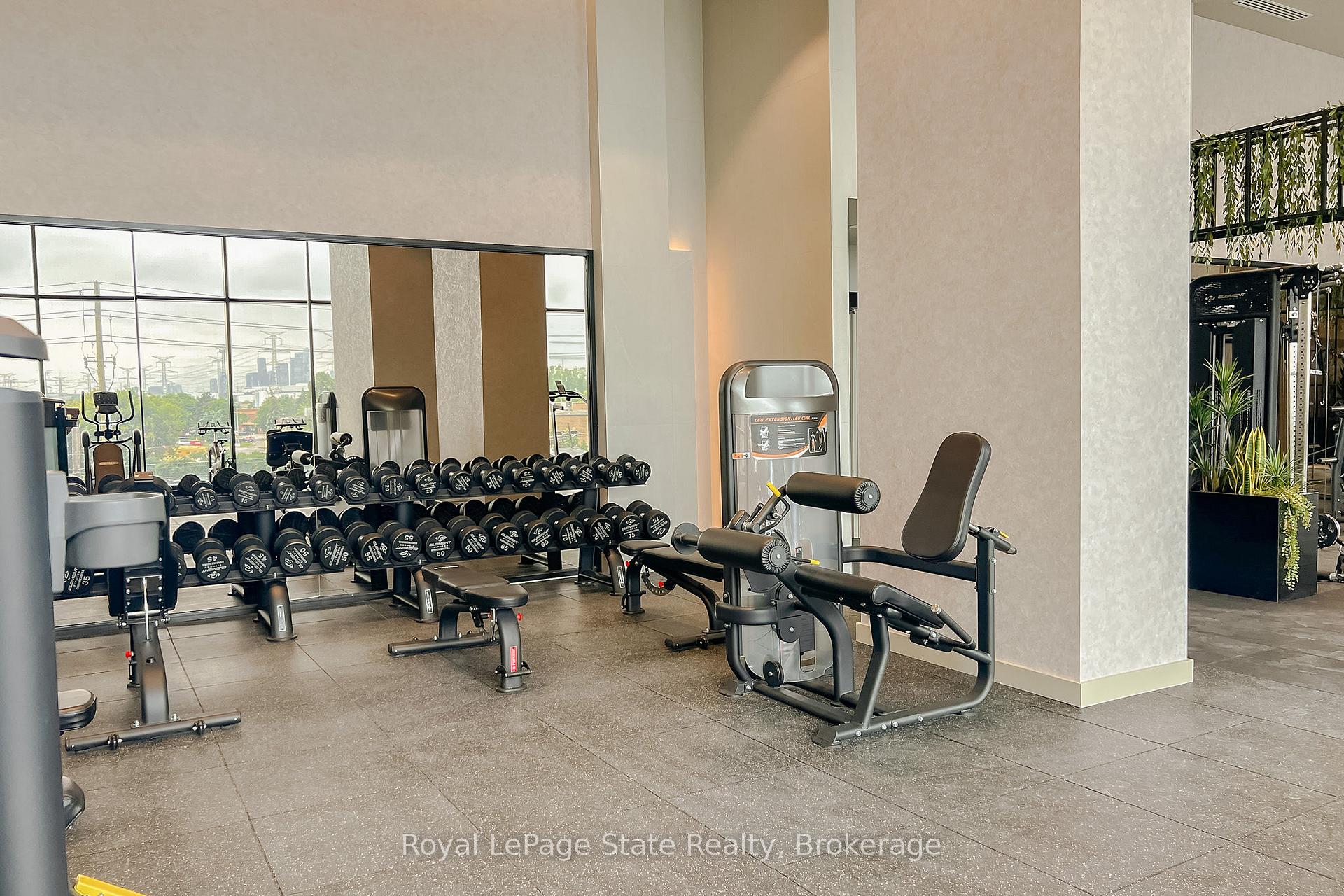Photo 31 of 10 Flavelle Trail, Vaughan, Steeles West Industrial — HOMEH
