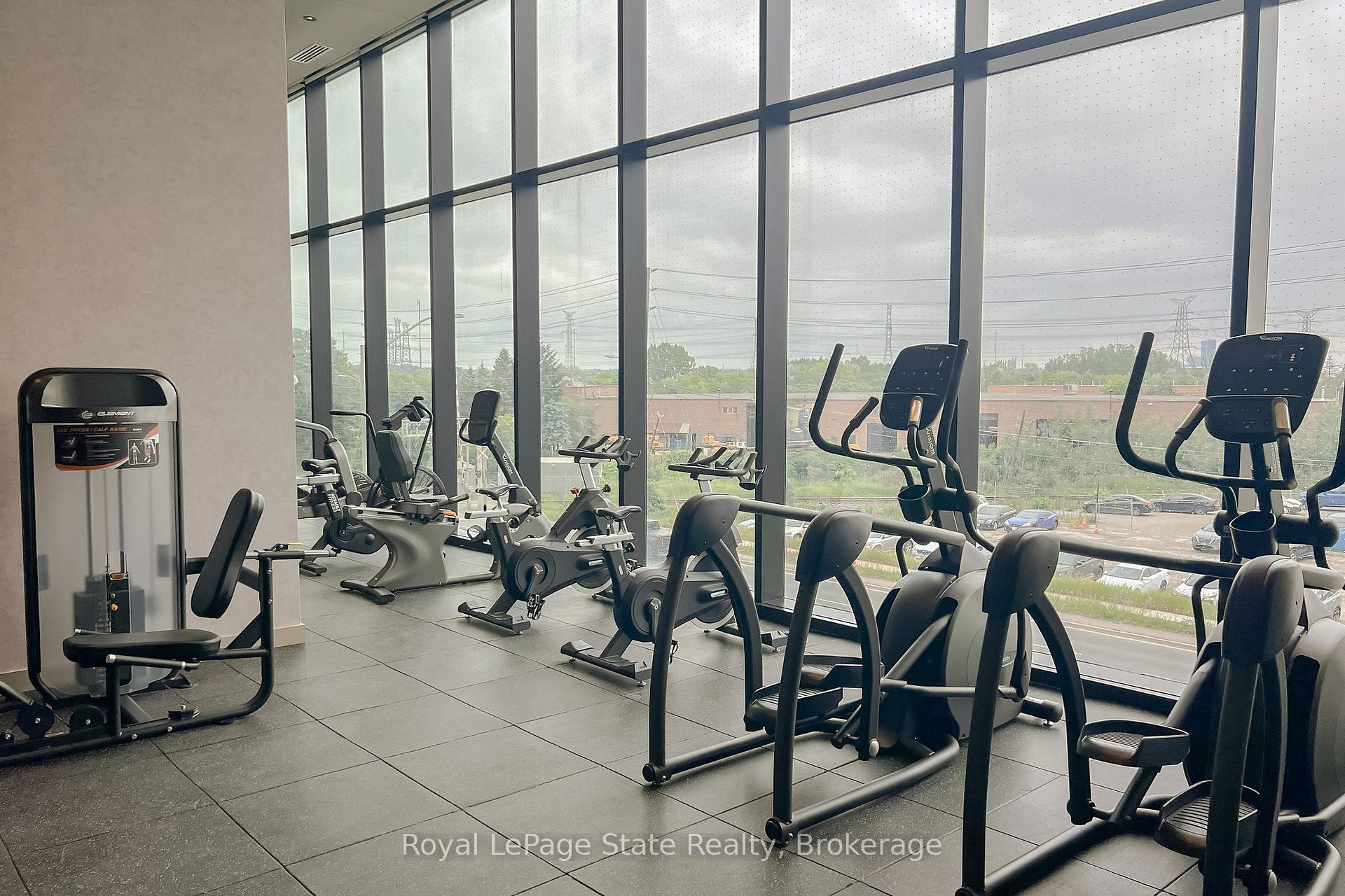 Photo 32 of 10 Flavelle Trail, Vaughan, Steeles West Industrial — HOMEH