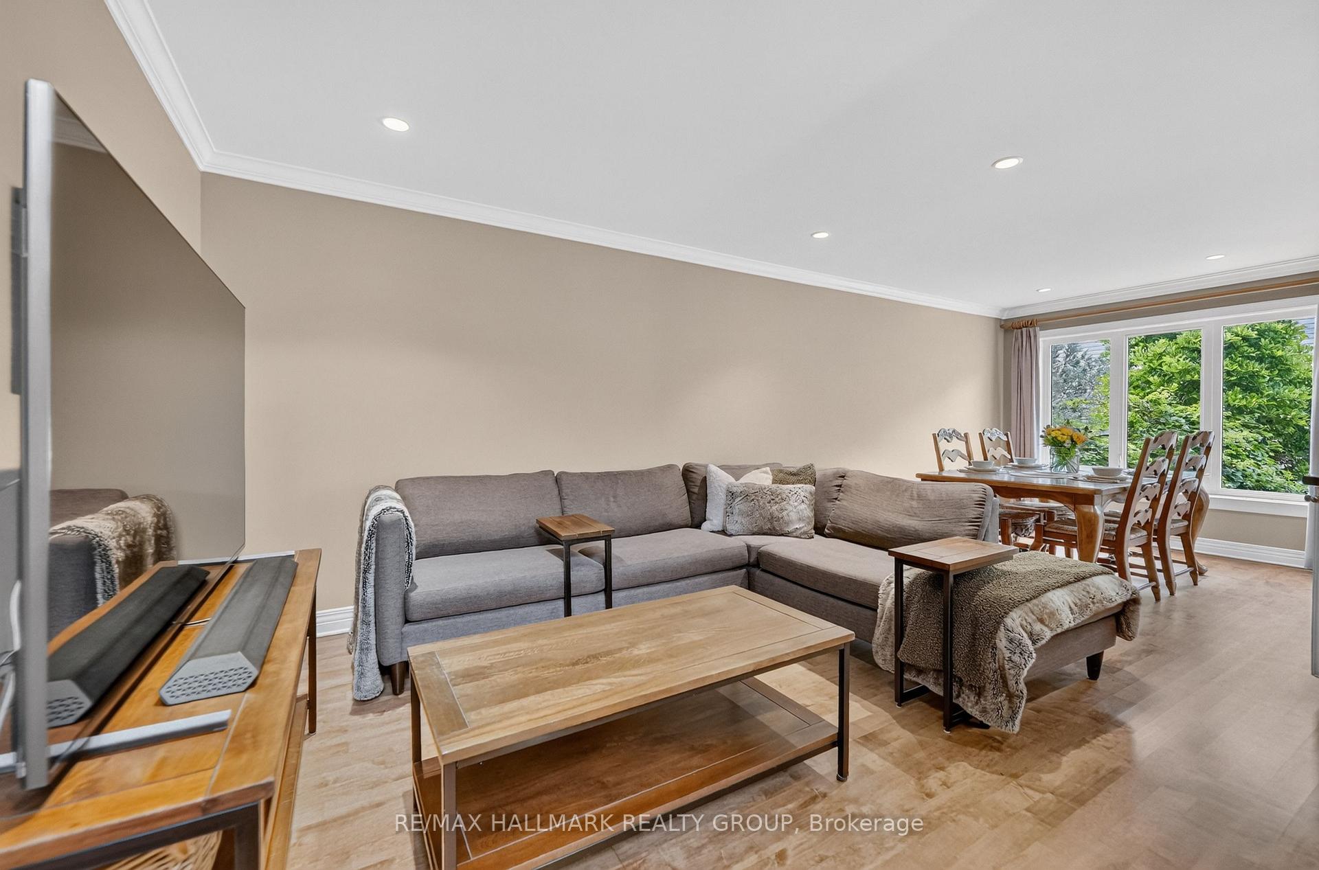 Photo 5 of 615 Aquaview Drive, Ottawa, Avalon East — HOMEH