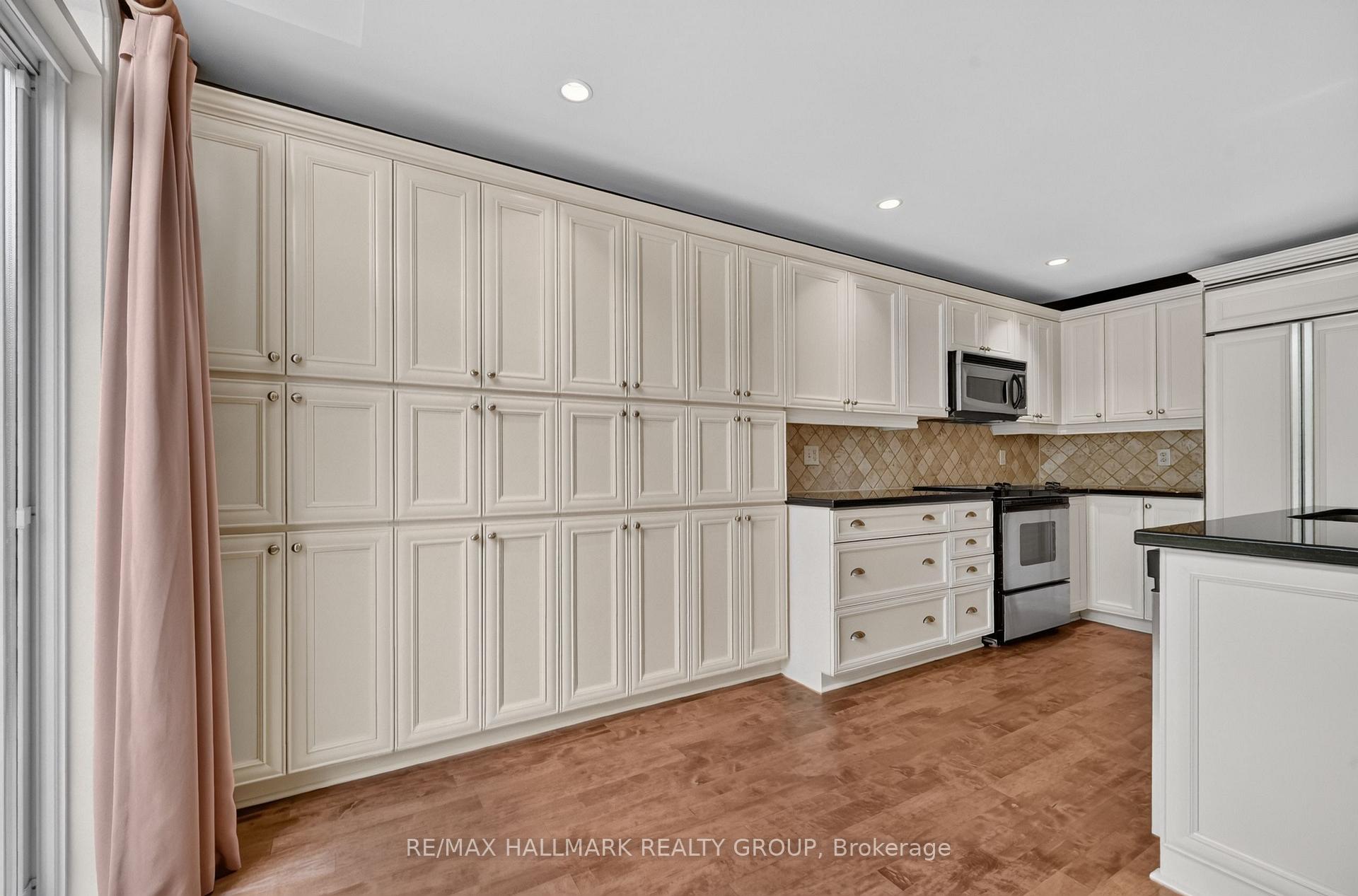 Photo 14 of 615 Aquaview Drive, Ottawa, Avalon East — HOMEH