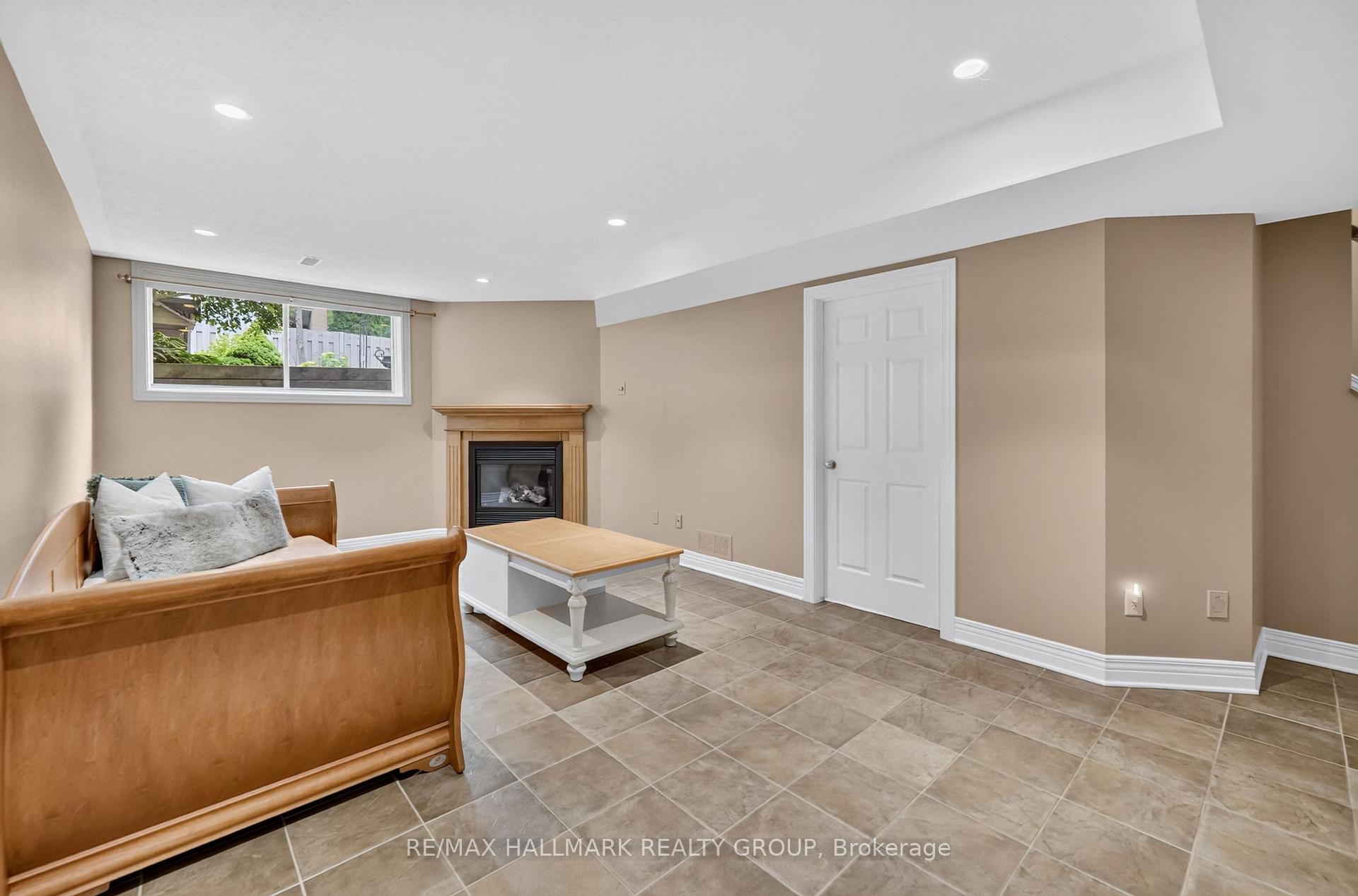 Photo 28 of 615 Aquaview Drive, Ottawa, Avalon East — HOMEH
