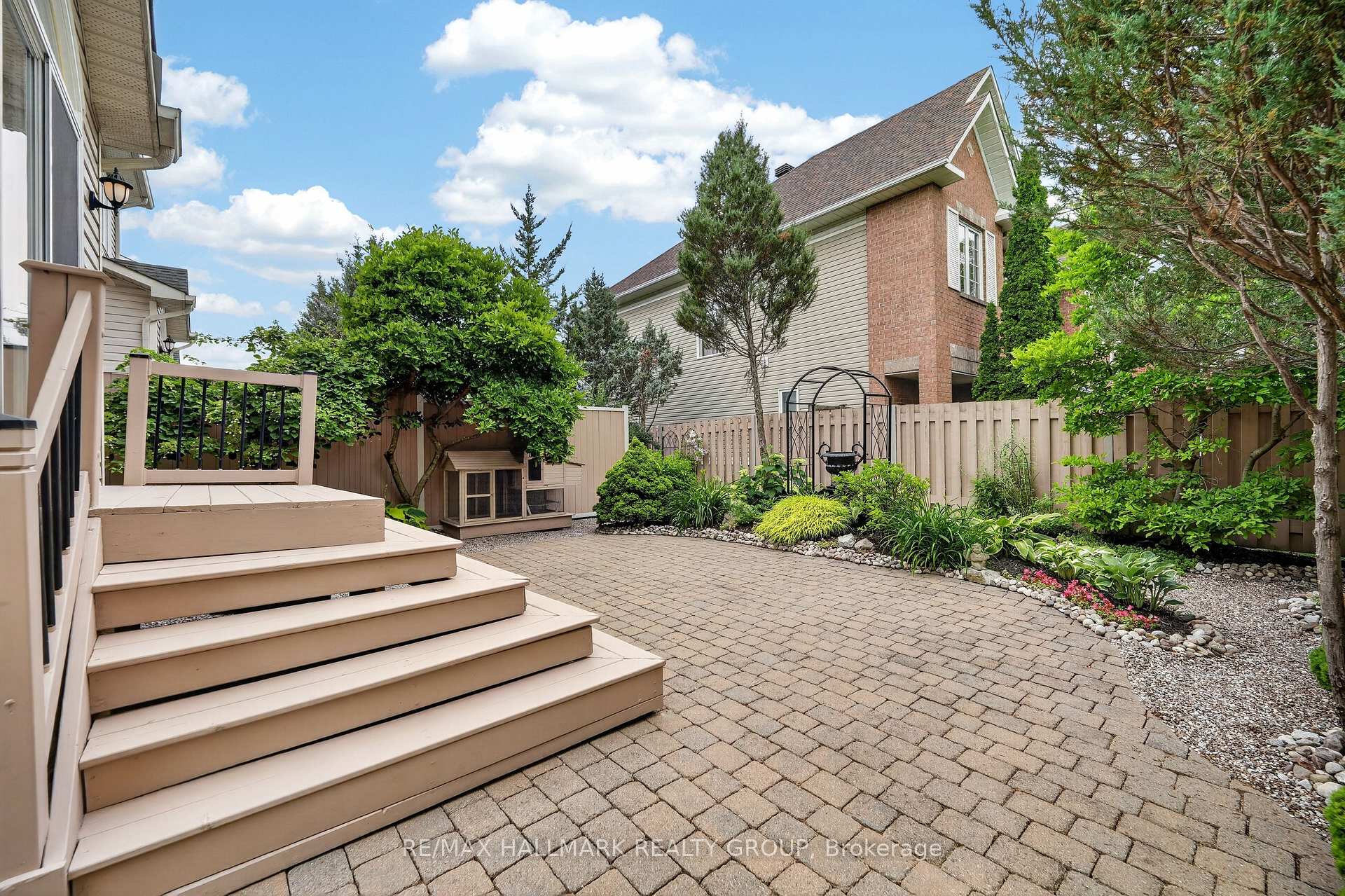 Photo 32 of 615 Aquaview Drive, Ottawa, Avalon East — HOMEH