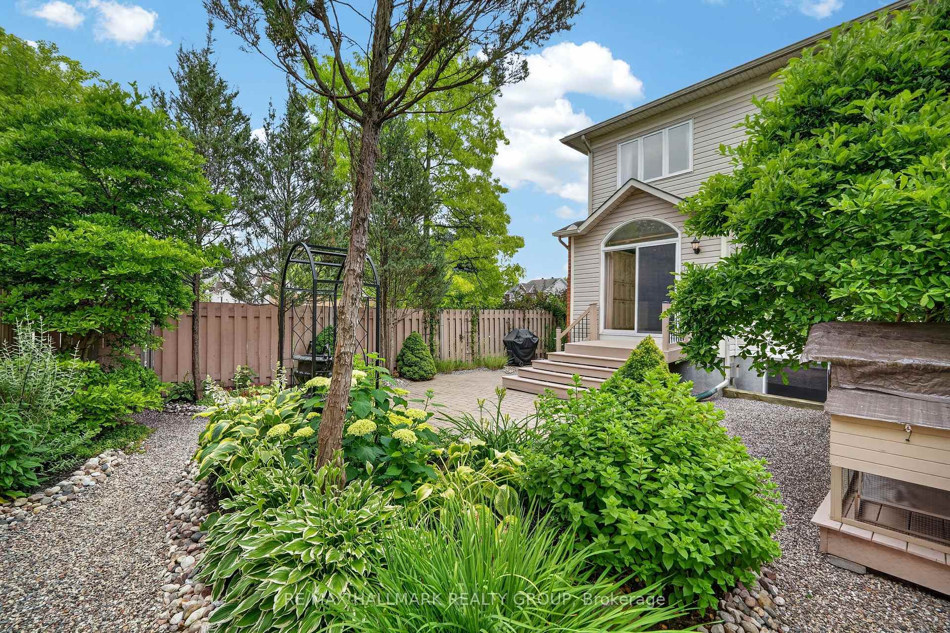 Photo 33 of 615 Aquaview Drive, Ottawa, Avalon East — HOMEH