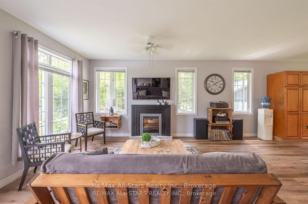 Photo 7 of 24 Relax Avenue, Kawartha Lakes, Norland — HOMEH