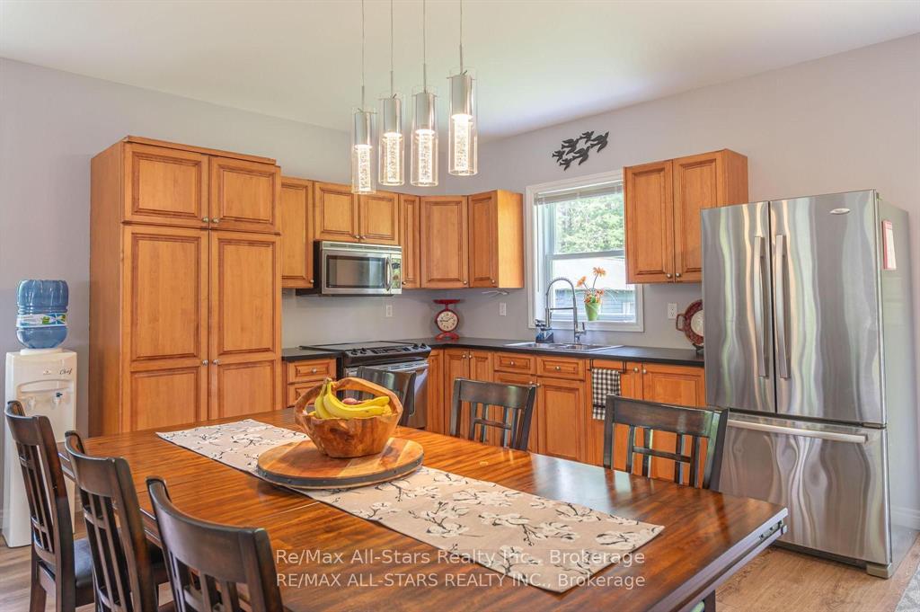 Photo 10 of 24 Relax Avenue, Kawartha Lakes, Norland — HOMEH