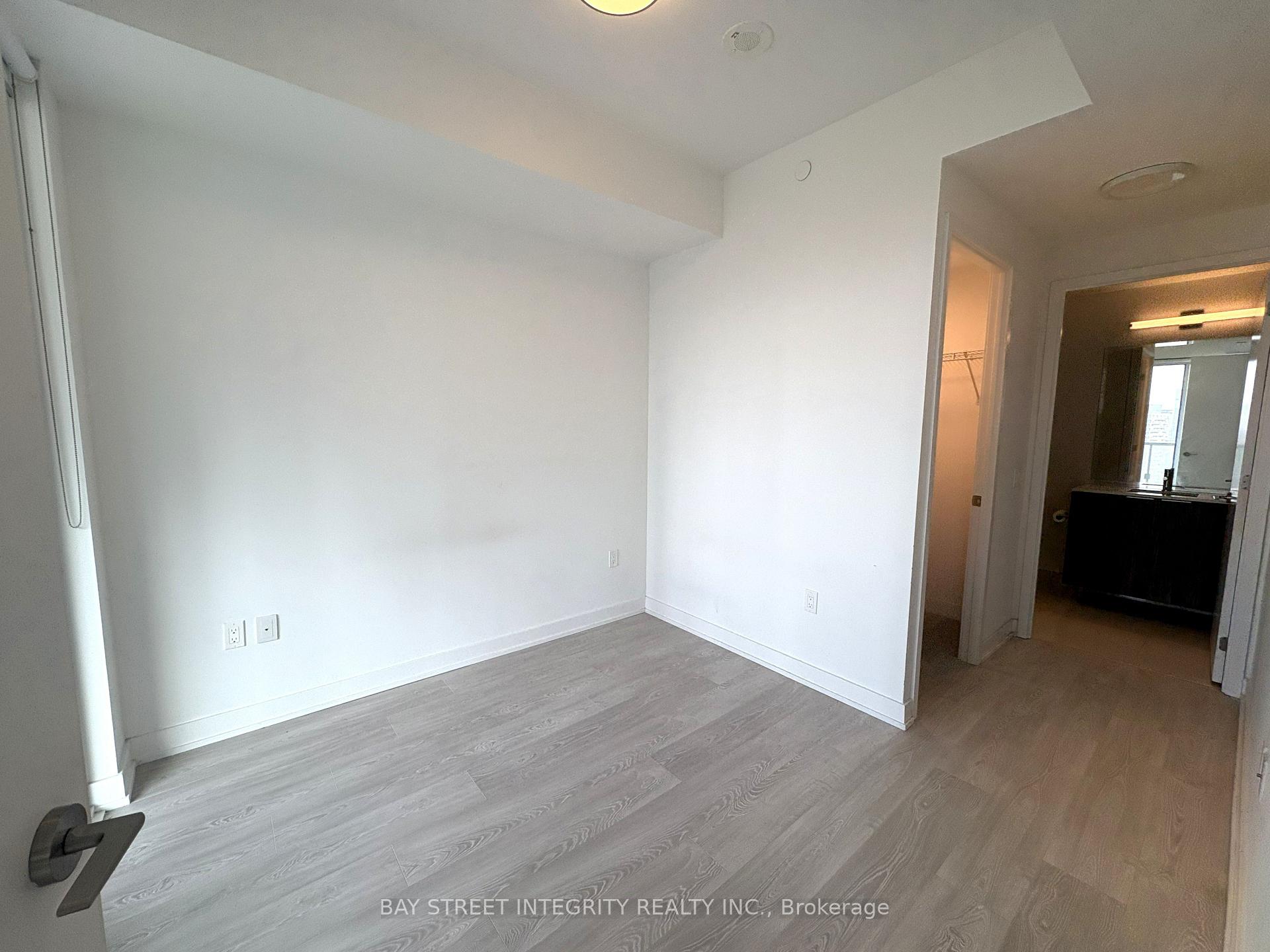 Photo 8 of Unit 2708, 15 Queens Quay E, Toronto, Waterfront Communities — HOMEH