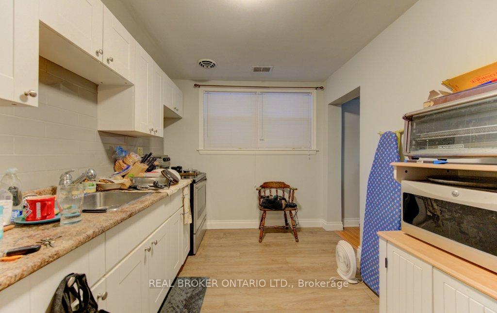 Photo 8 of 109 Eton Drive, Kitchener, Heritage Park/Rosemount — HOMEH