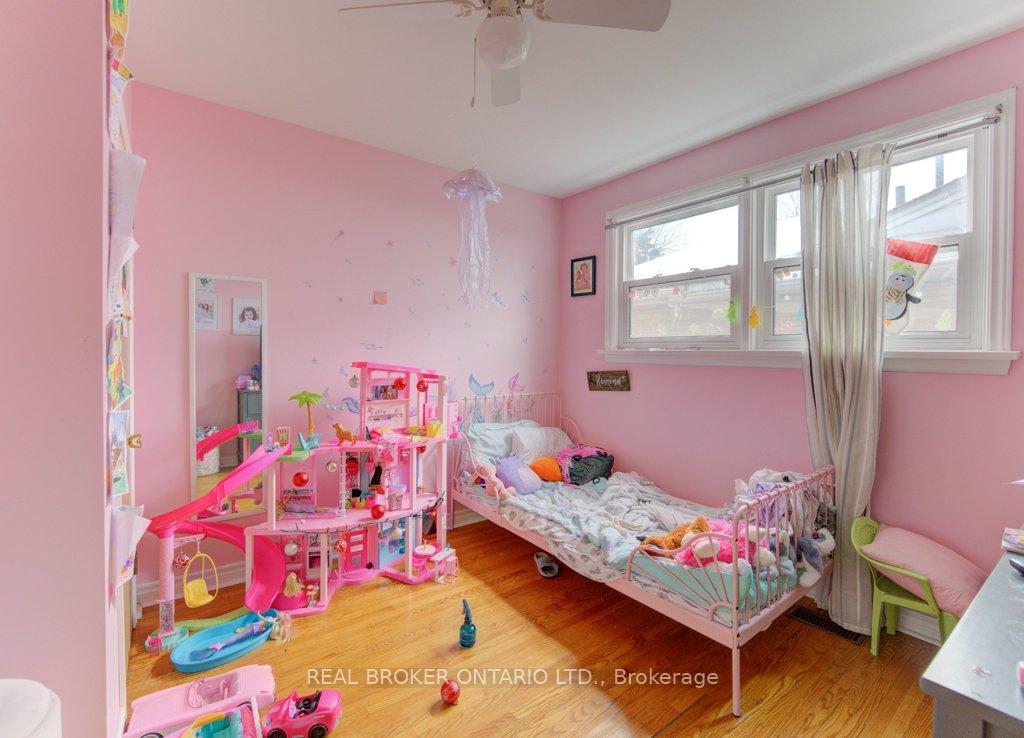 Photo 12 of 109 Eton Drive, Kitchener, Heritage Park/Rosemount — HOMEH
