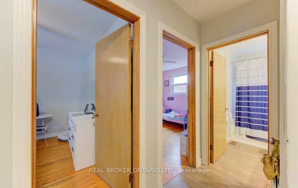 Photo 15 of 109 Eton Drive, Kitchener, Heritage Park/Rosemount — HOMEH