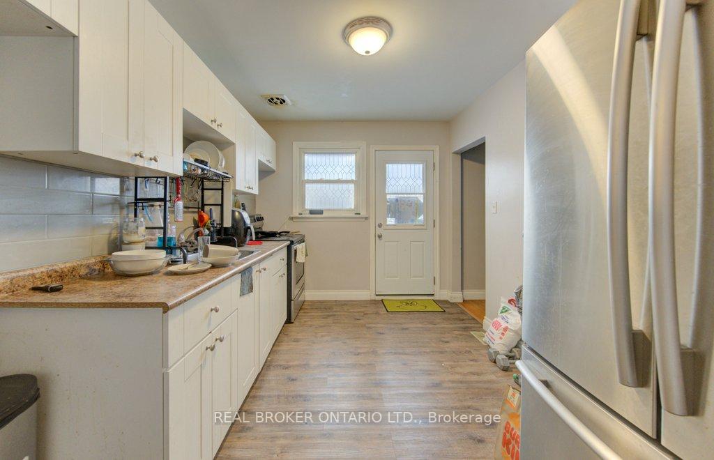Photo 28 of 109 Eton Drive, Kitchener, Heritage Park/Rosemount — HOMEH