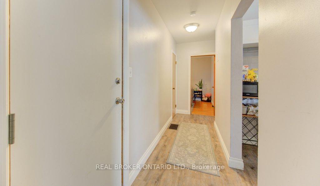 Photo 36 of 109 Eton Drive, Kitchener, Heritage Park/Rosemount — HOMEH