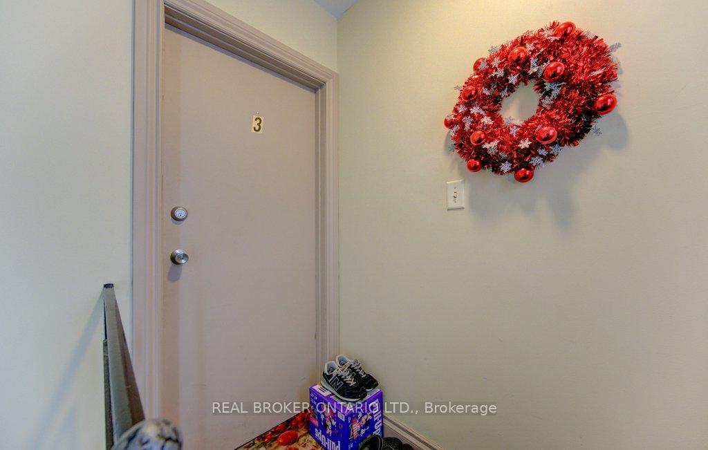 Photo 37 of 109 Eton Drive, Kitchener, Heritage Park/Rosemount — HOMEH