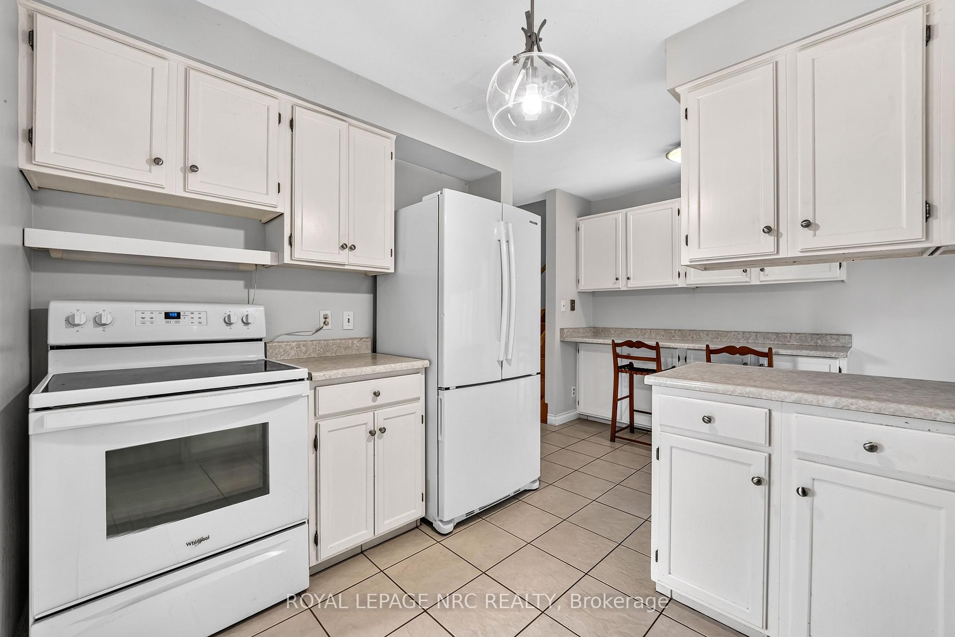 Photo 18 of 9 Sandy Cove Drive, St. Catharines, Lakeshore — HOMEH