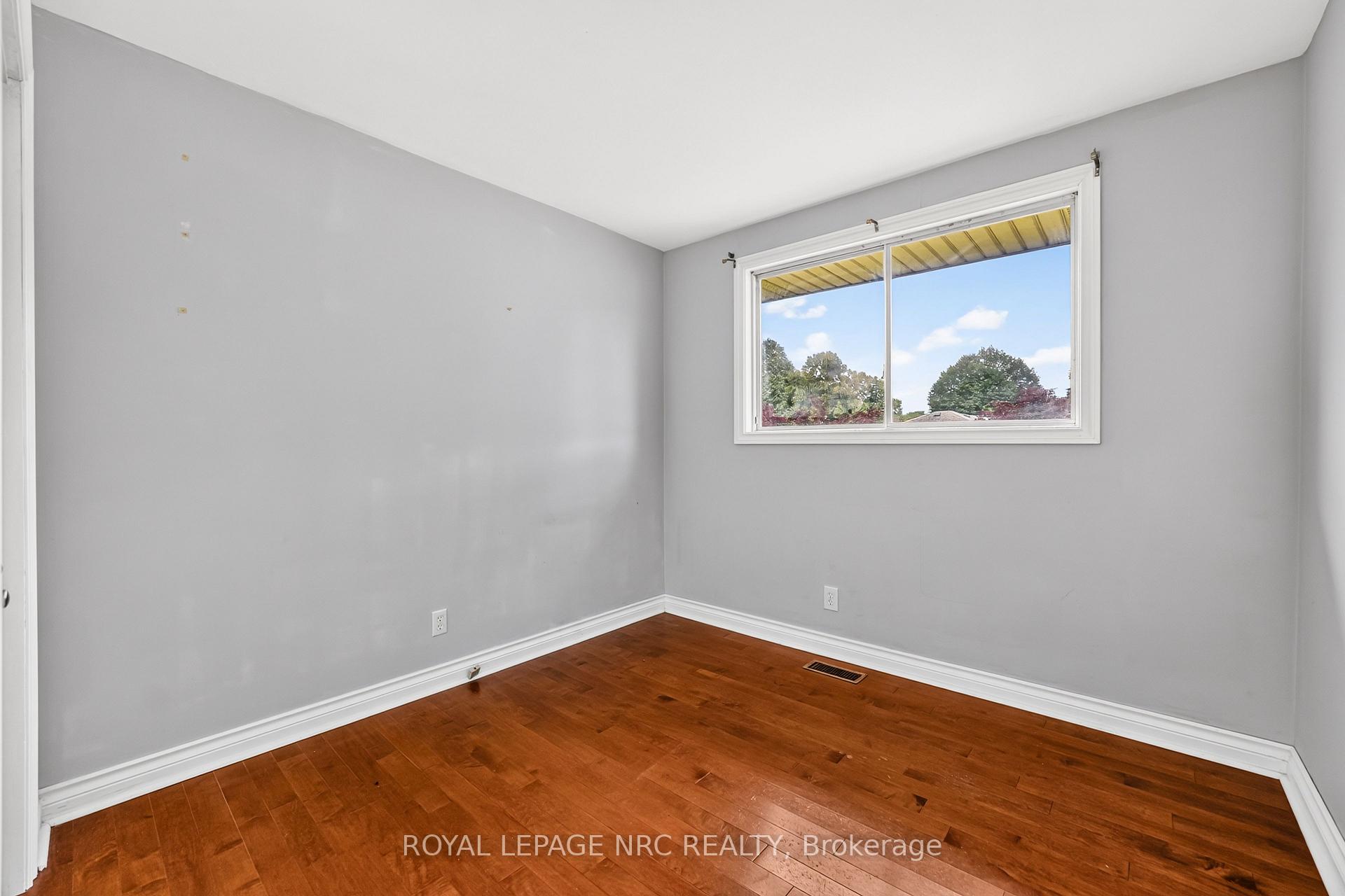 Photo 24 of 9 Sandy Cove Drive, St. Catharines, Lakeshore — HOMEH