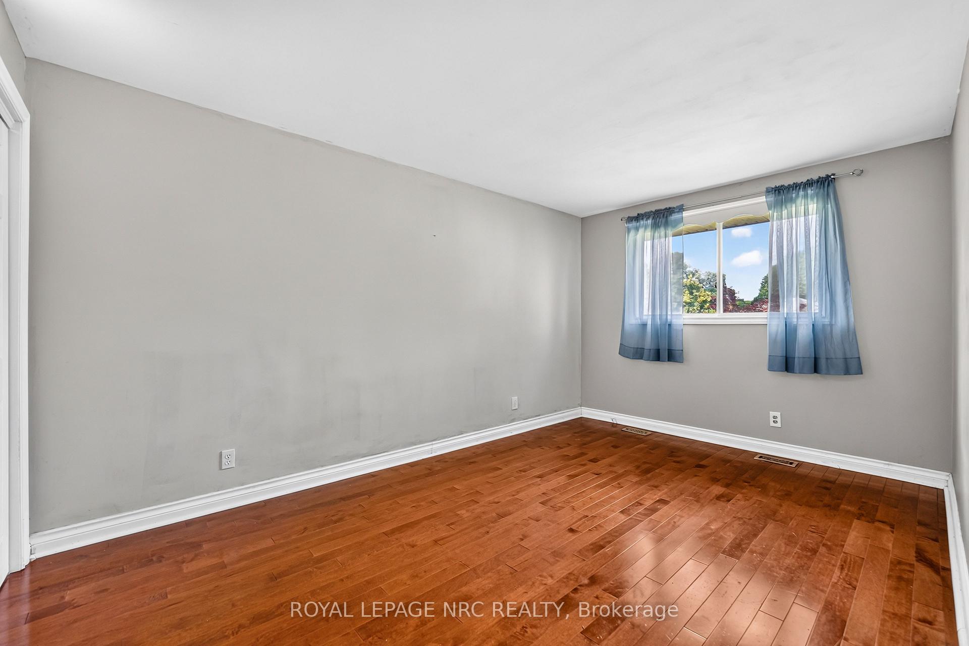 Photo 28 of 9 Sandy Cove Drive, St. Catharines, Lakeshore — HOMEH