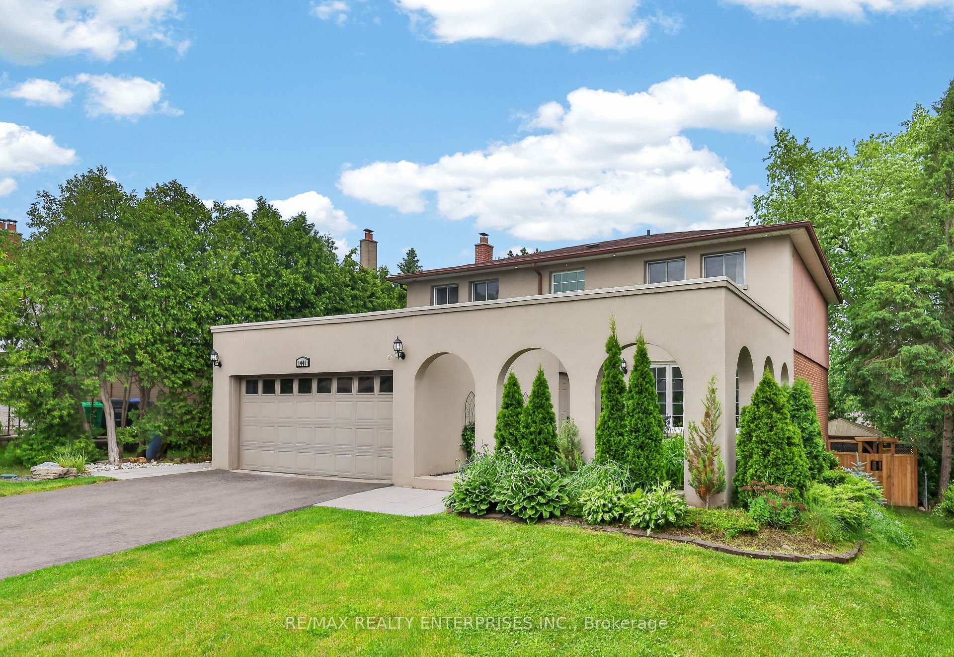 Photo 2 of 1441 Petrie Way, Mississauga, Clarkson — HOMEH