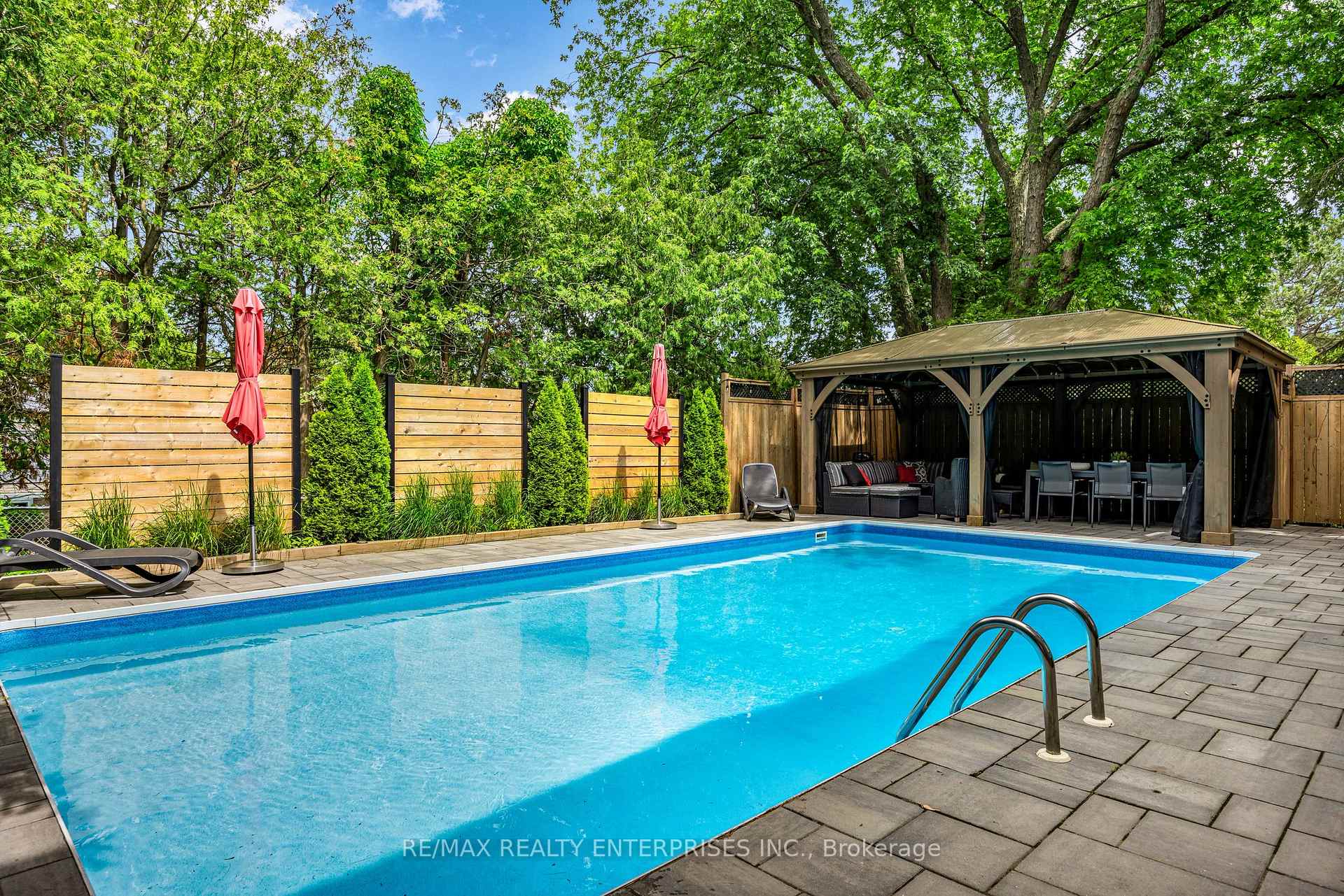 Photo 5 of 1441 Petrie Way, Mississauga, Clarkson — HOMEH