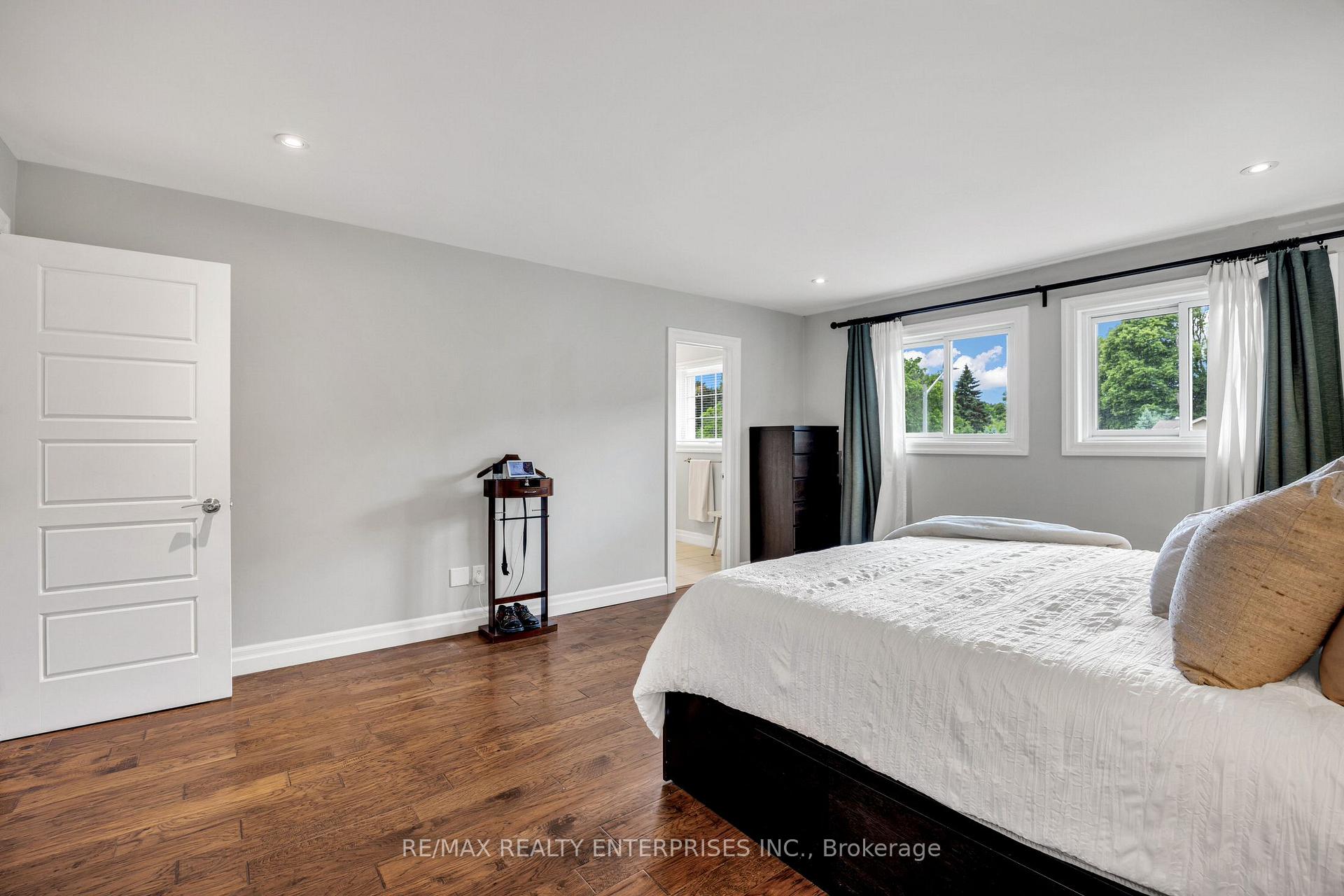 Photo 22 of 1441 Petrie Way, Mississauga, Clarkson — HOMEH
