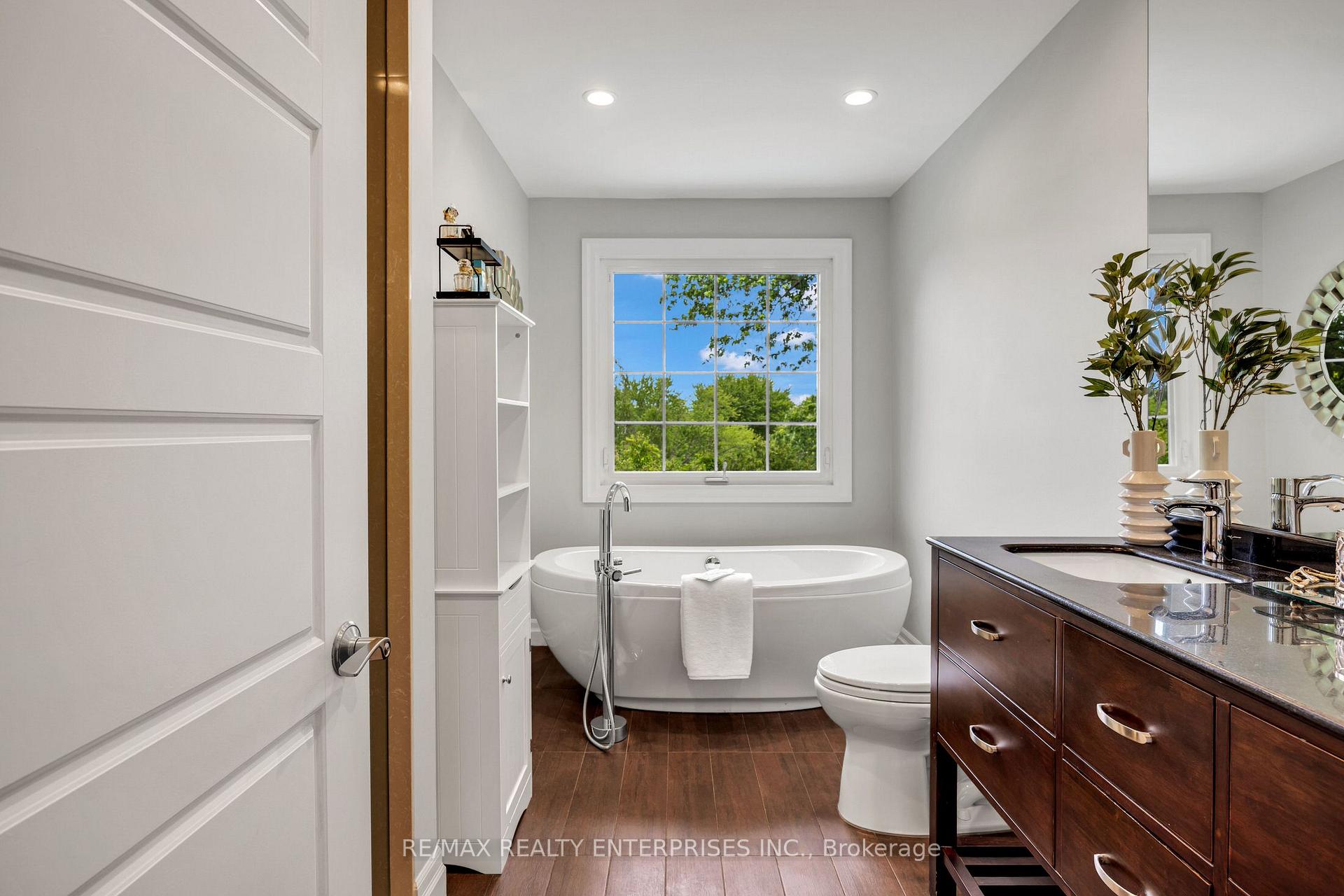 Photo 28 of 1441 Petrie Way, Mississauga, Clarkson — HOMEH