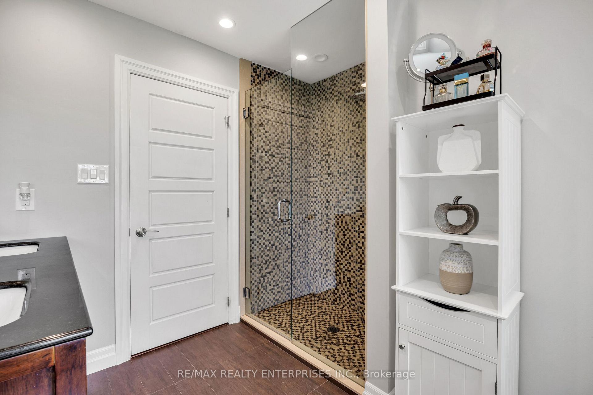 Photo 29 of 1441 Petrie Way, Mississauga, Clarkson — HOMEH