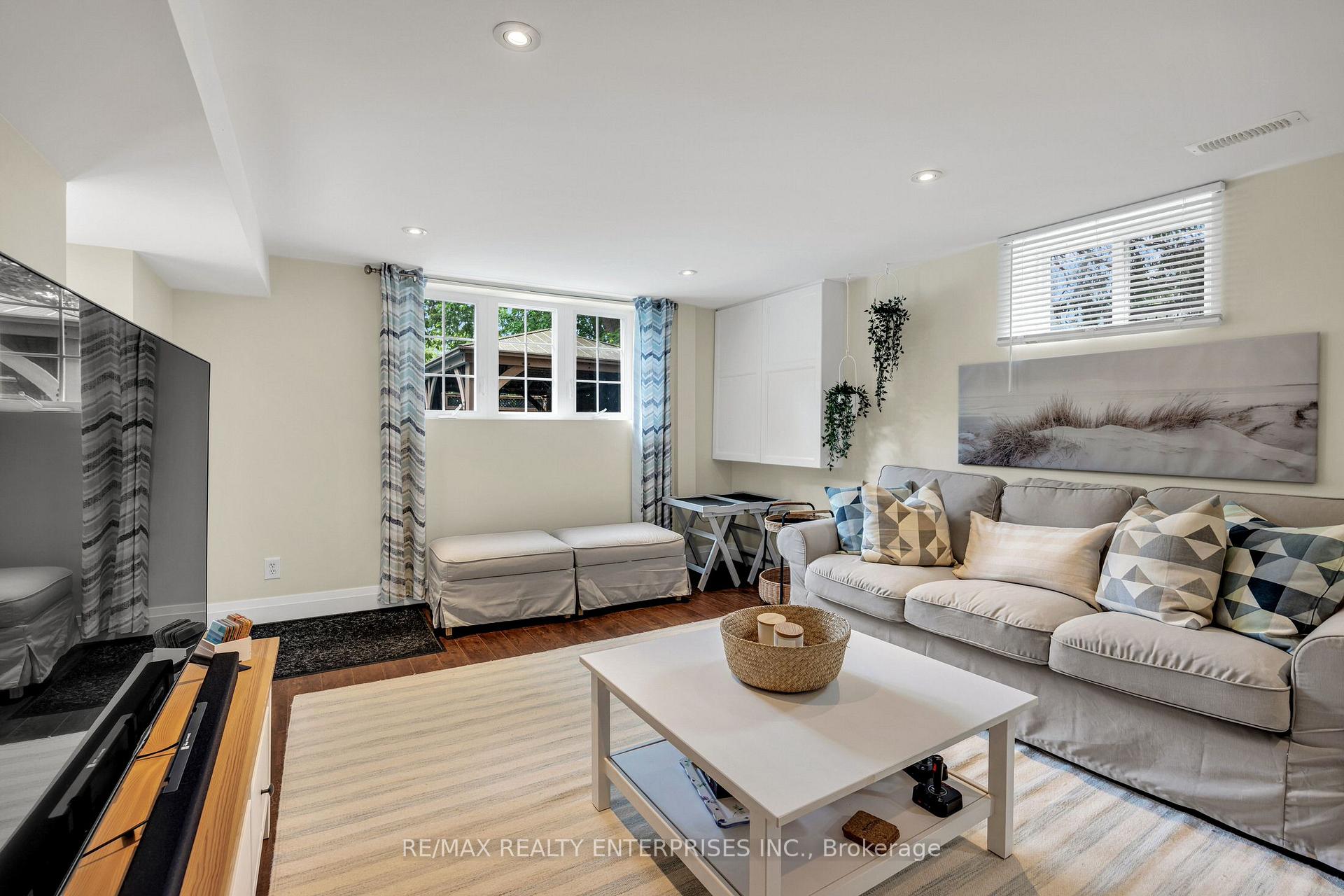 Photo 44 of 1441 Petrie Way, Mississauga, Clarkson — HOMEH